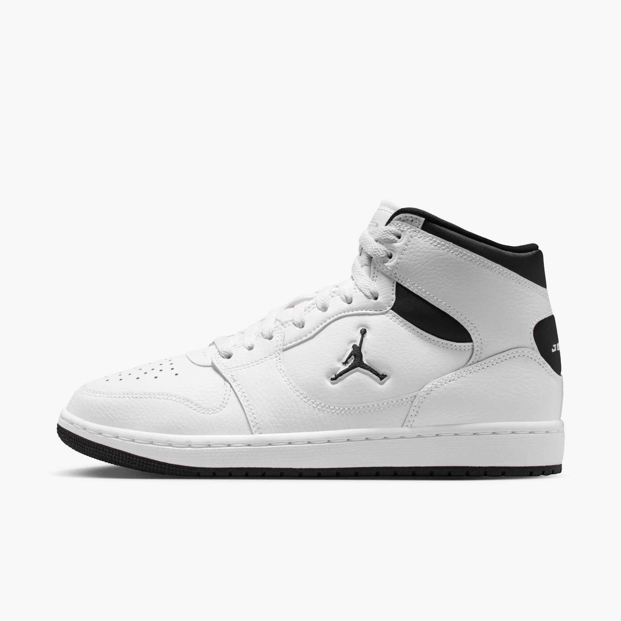 Jordan WMNS JORDAN COURT CONNECT MID Sneaker inspiriert vom Look des Air Jordan 1