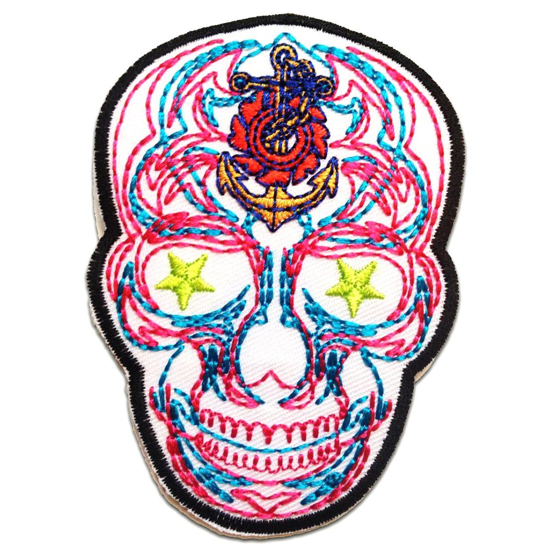 Totenkopf Pirat Aufnäher 7x7 Cm – Gestickter Bügelpatch Für Kleidung & Accessoires