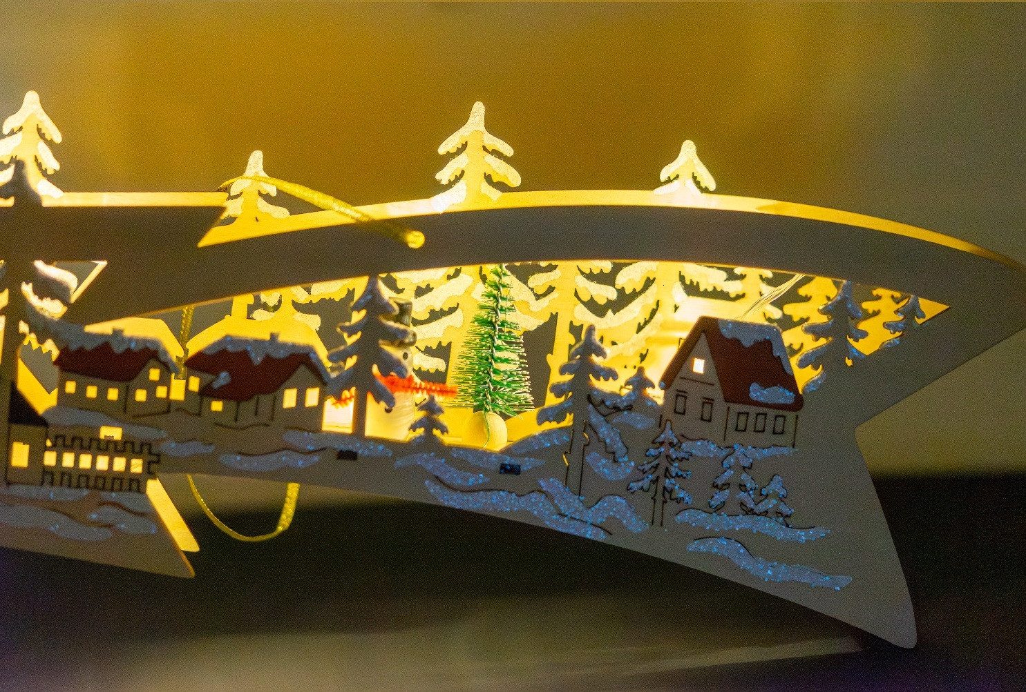 Kaladia Dekoobjekt beleuchtete Holzdekoration Sternschnuppe - Winterlandsch günstig online kaufen