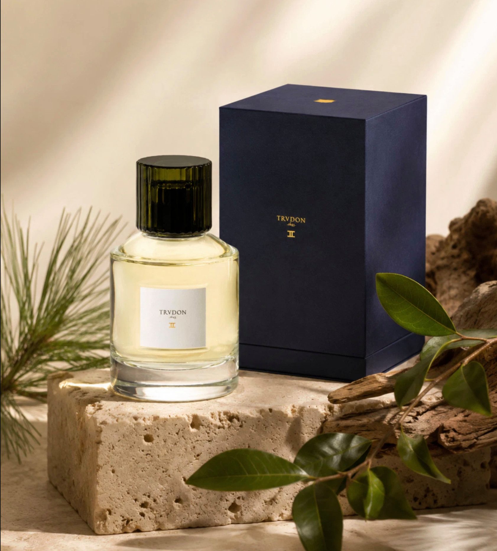 Cire Trudon Eau de Parfum II Unisex Luxuriöses Design Duft Grün Harzig Holzig 100ml, 1-tlg., Hochwertiger Glasflakon mit massivem Glasboden