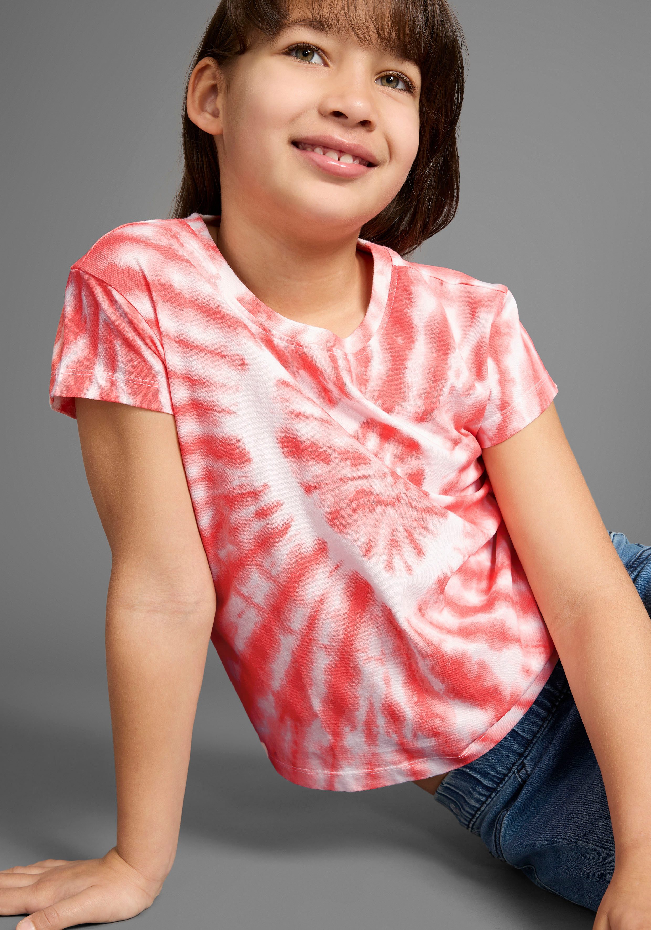 KIDSWORLD T-Shirt Herz Batik Kurzarm, gerade Passform, vielseitig gemustert – Bild 2 von 5