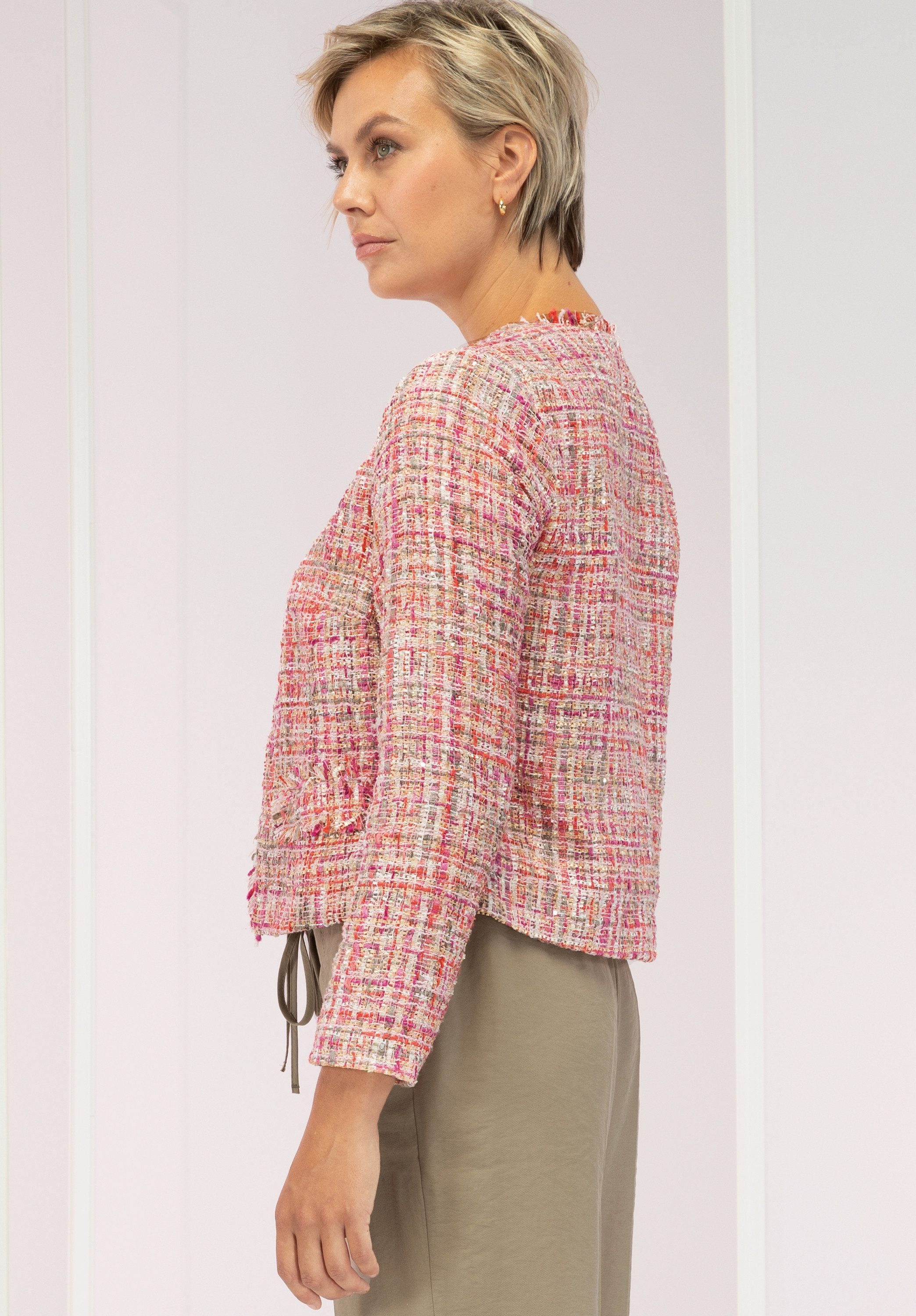 bianca Bouclèjacke THERES mit Rundhalsauschnitt mit Fransenkante – Bild 4 von 5