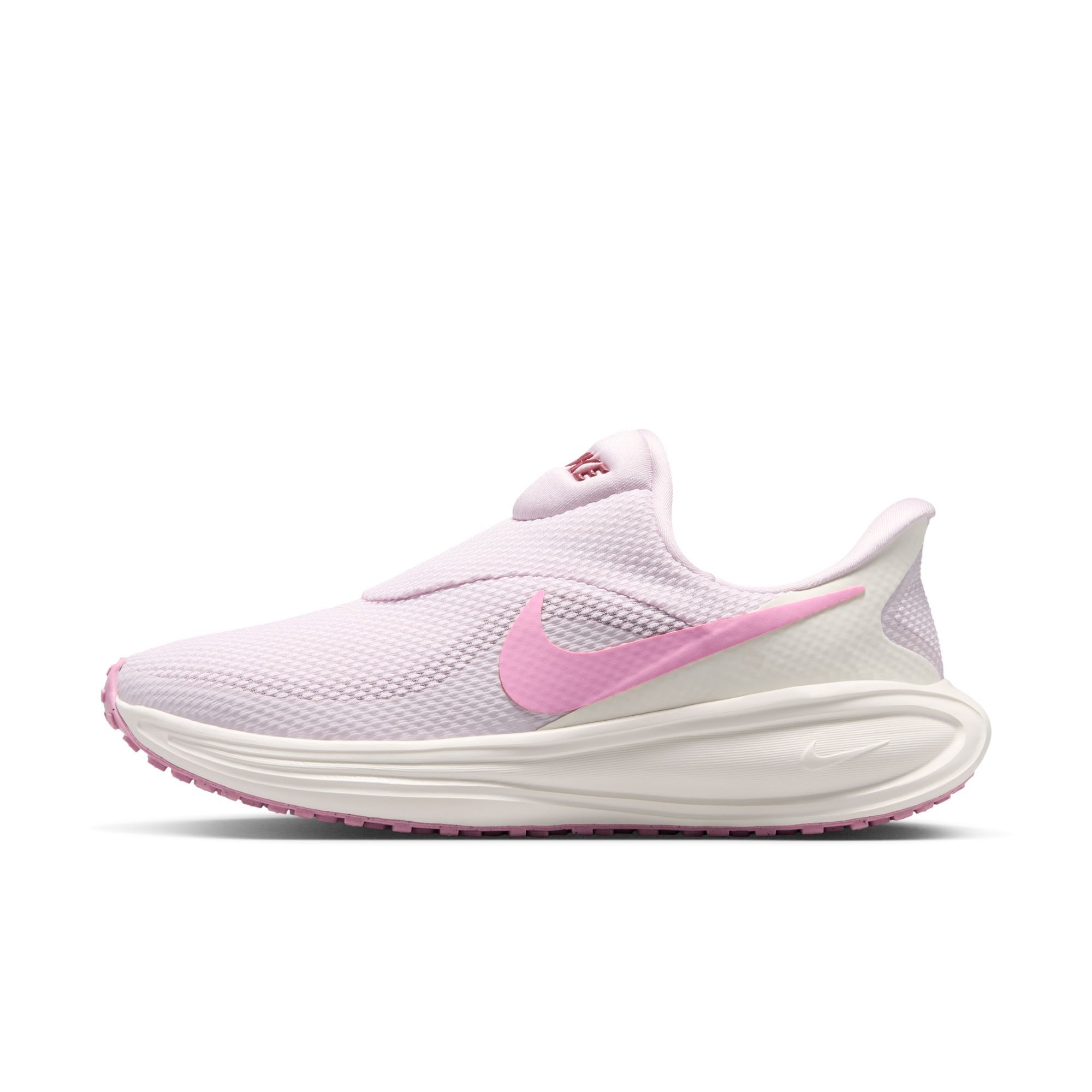 Nike Nike Revolution 8 EasyOn Laufschuh leichtes An- und Ausziehen durch EasyOn-Technologie