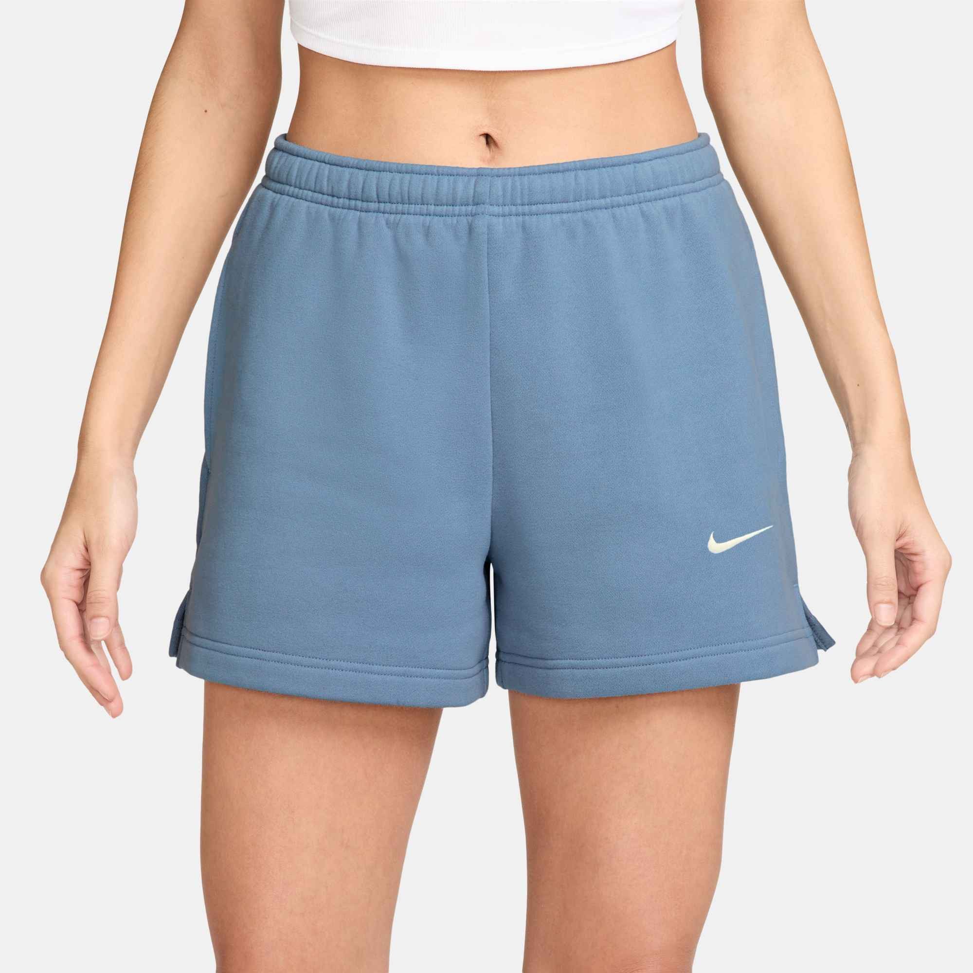 Nike Sportswear Shorts W NK STDO FLC MW MR STD 4 SHRT mit Eingrifftaschen, ca. Mitte Oberschenkel lang, gerade Beinform