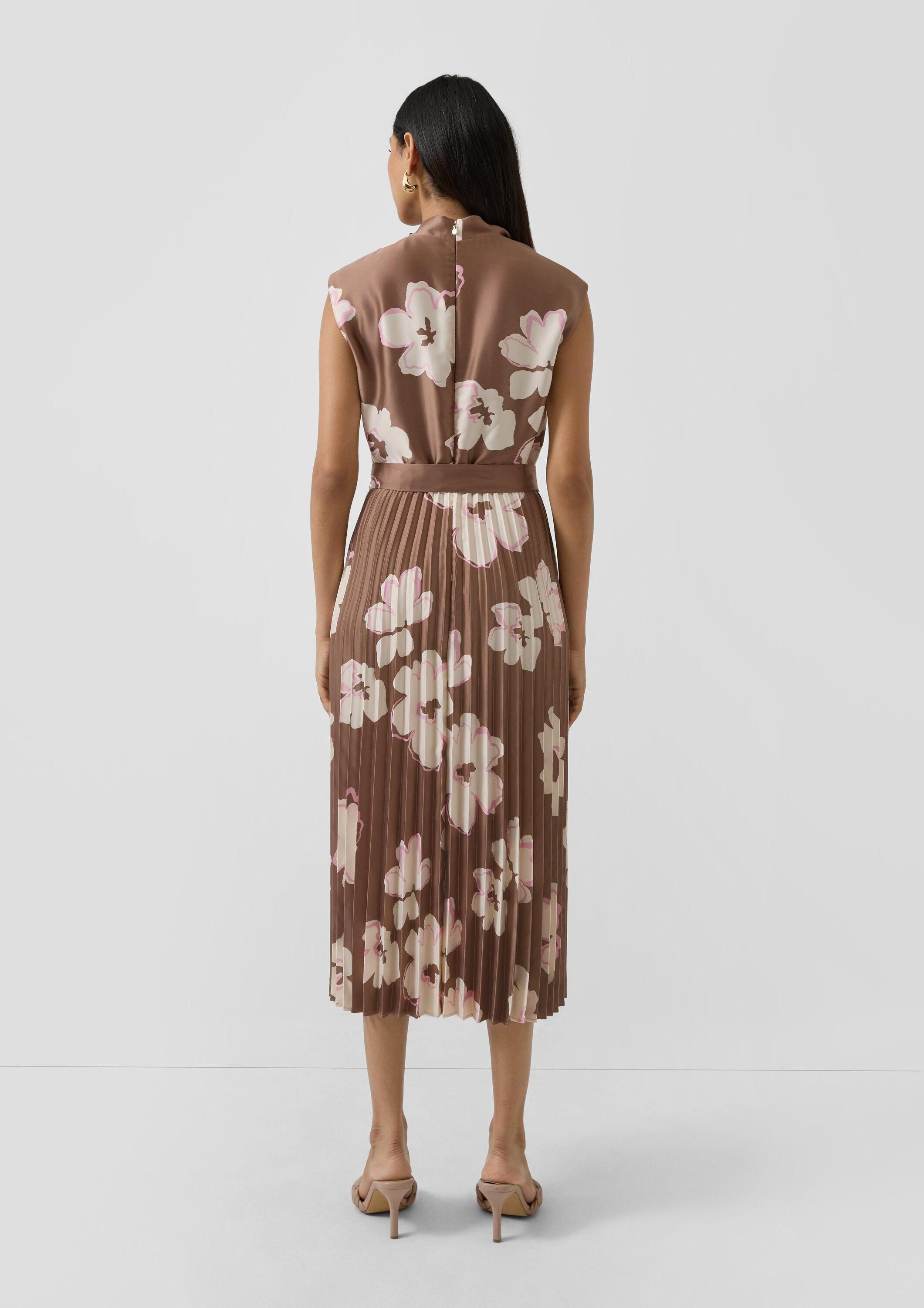 s.Oliver Midikleid Kleid Ärmelloses Satinkleid mit Plissee und Wasserfallausschnitt