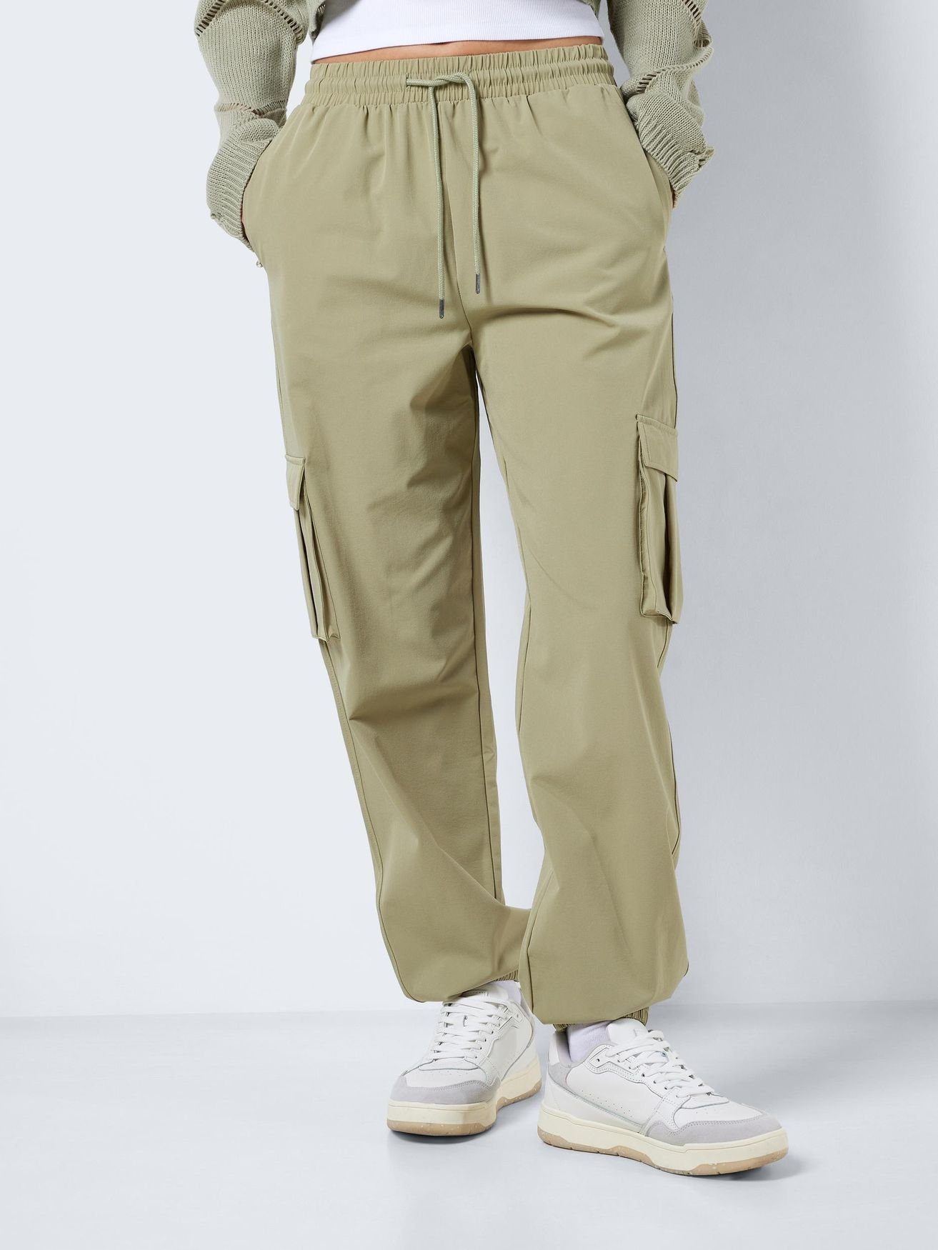 Noisy may Stoffhose Cargo Pants NMKIRBY 5263 in Grün