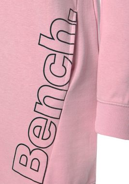 Bench. Loungewear Sweatkleid mit seitlichem Logoprint