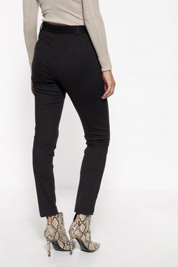 ATT Jeans Stoffhose Vicky mit Musterung und Reißverschlusstaschen