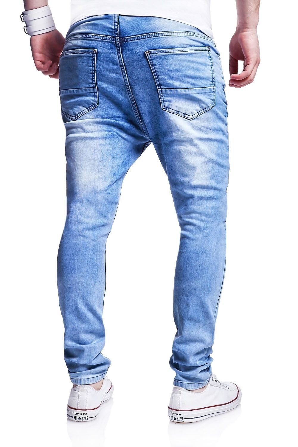 im coolen Jogger-Stil Mood hellblau Slim-fit-Jeans behype