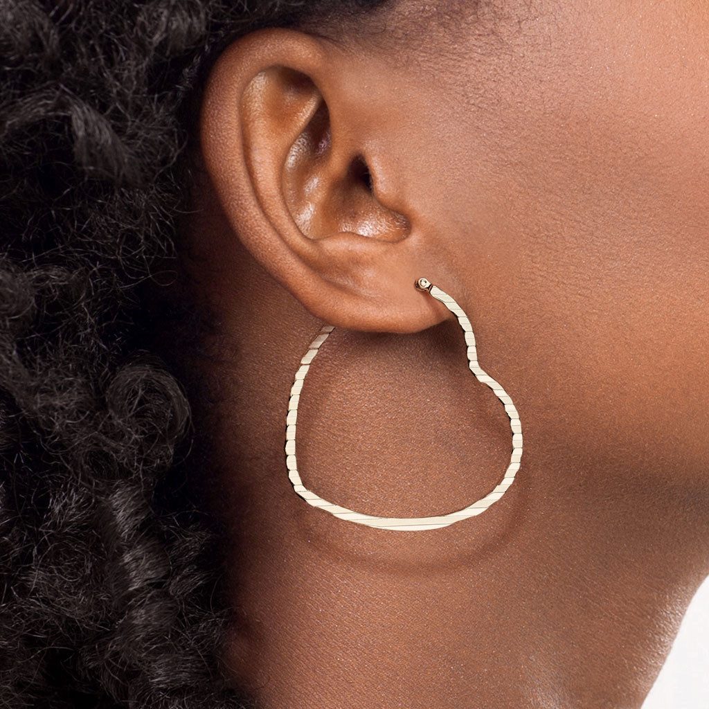 BUNGSA Ohrring-Set Creolen Ohrhänger Herz Wellen-Design silberfarben 4cm Edelstahl Damen (1 Paar (2 Stück), 2-tlg), Ohrschmuck Ohrringe
