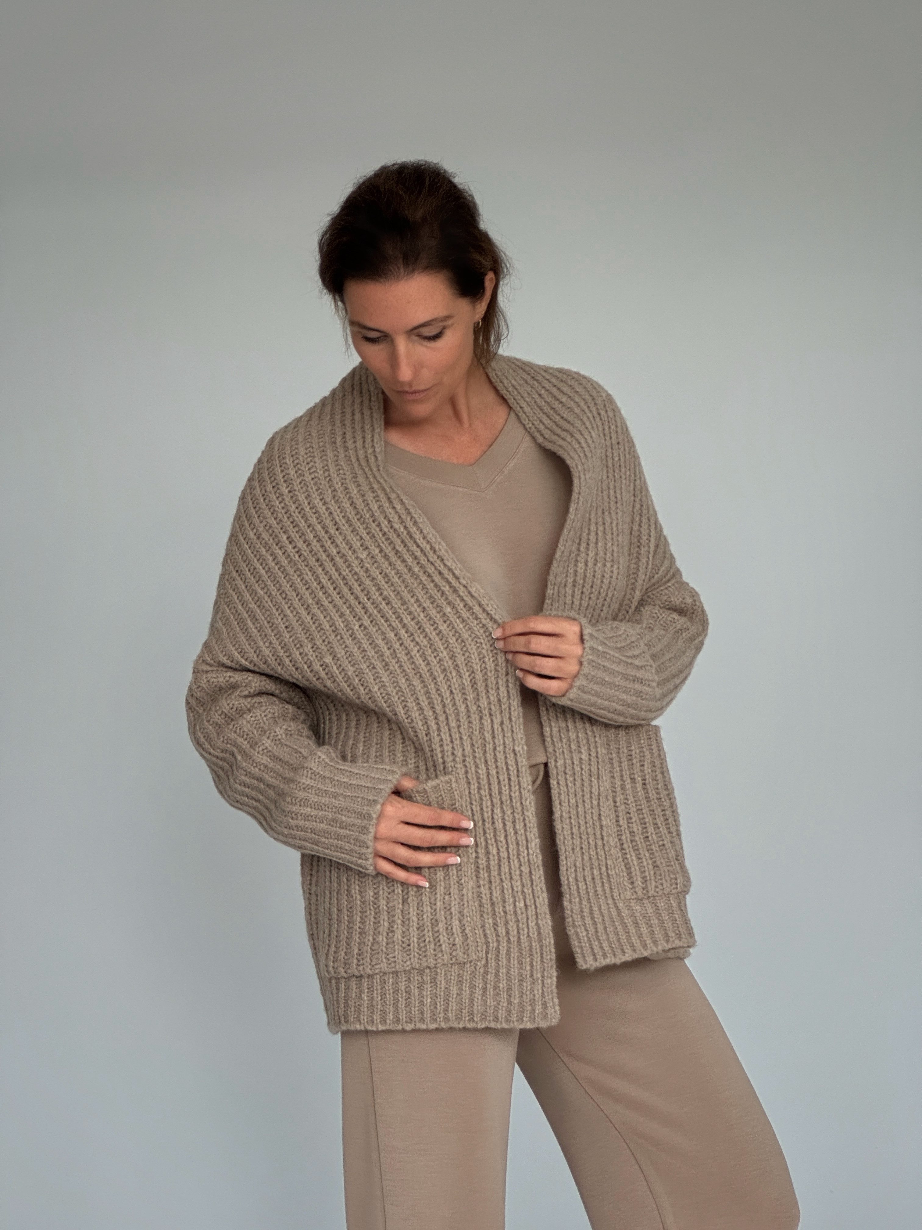 Zuckerwatte Strickjacke Rippstrickoptik aus weicher Merino günstig online kaufen
