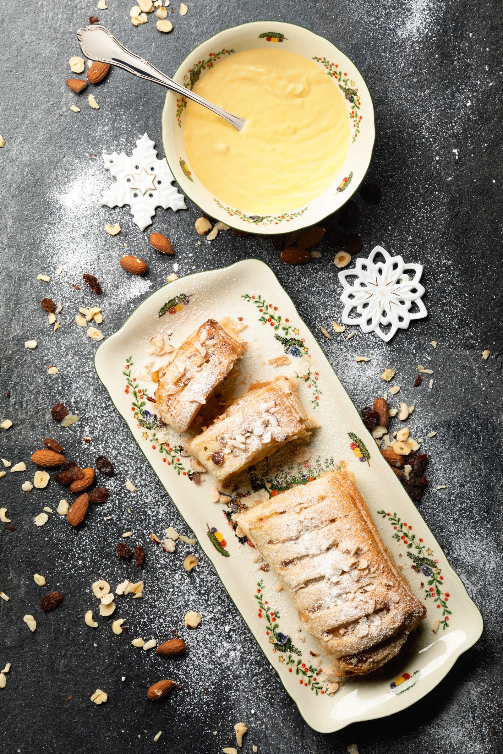 Seltmann Weiden Dessertschale Marieluise Weihnachten, rund 15 cm, Porzellan, (1-tlg), Schale mit weihnachtlichem Dekor – Bild 3 von 5
