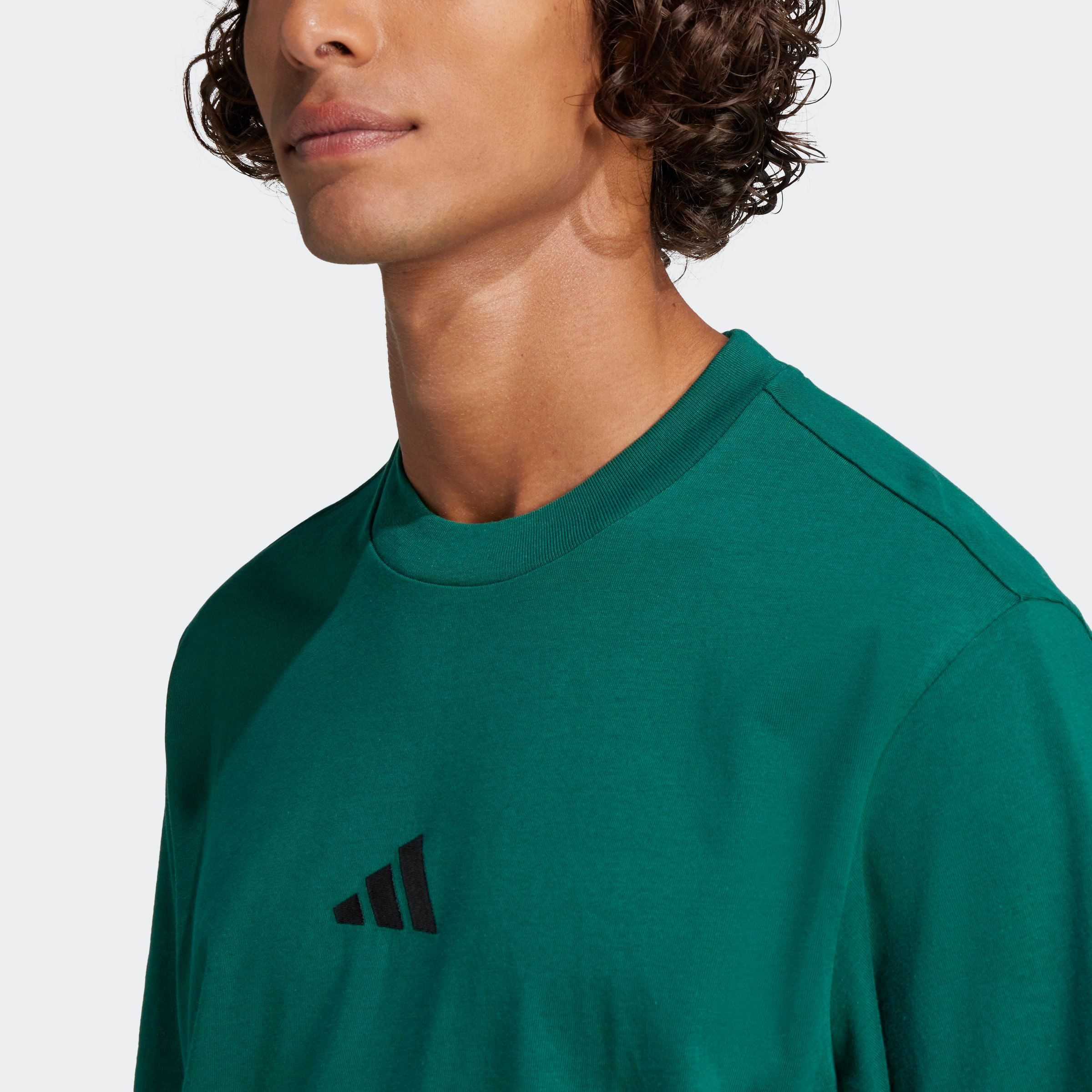 adidas Sportswear T-Shirt ESSENTIALS SMALL LOGO SINGLE JERSEY sportliches Kurzarmshirt, mit Rundhalsausschnitt