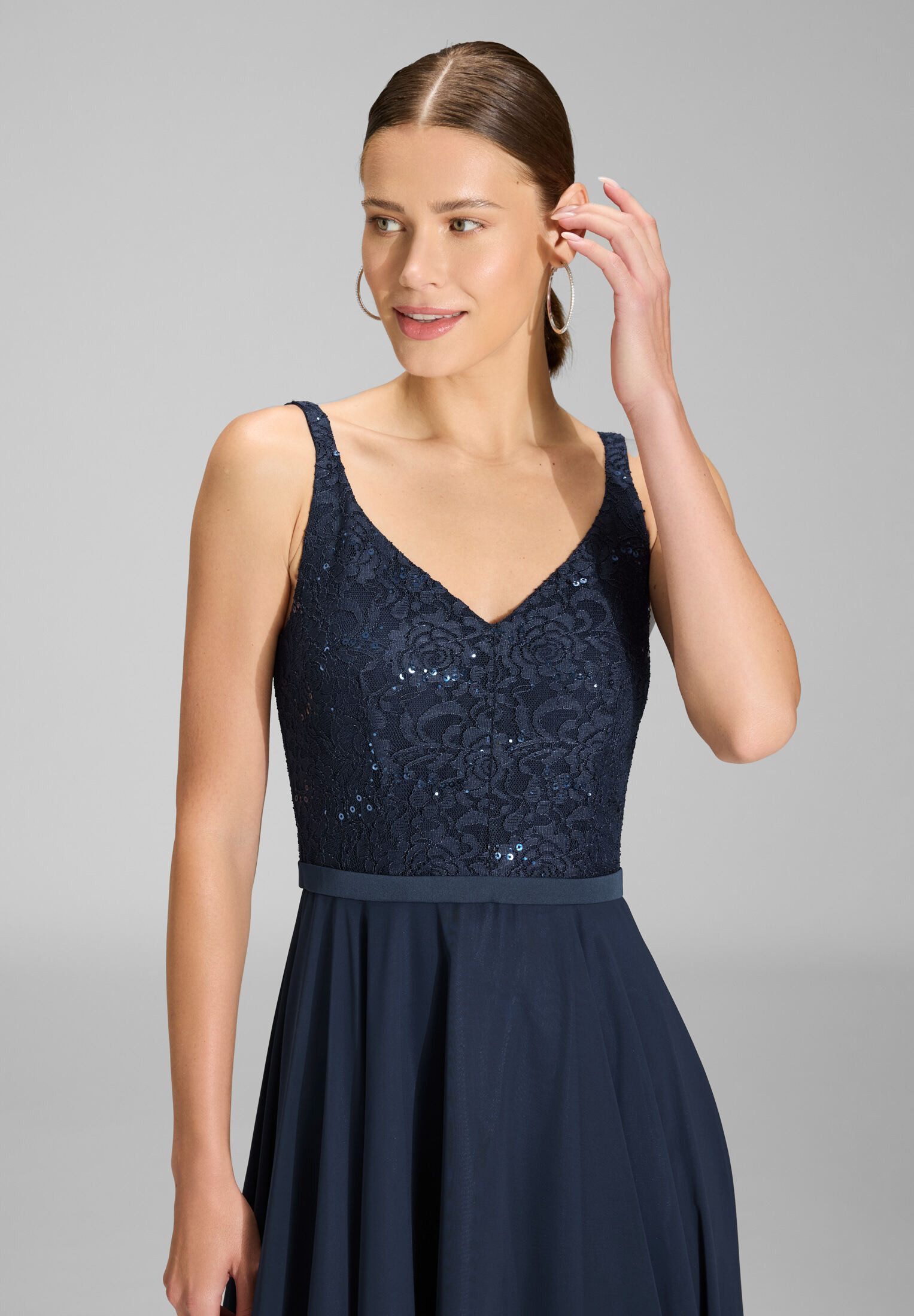 SWING Abendkleid Taillierter Schnitt mit fließendem Rockteil