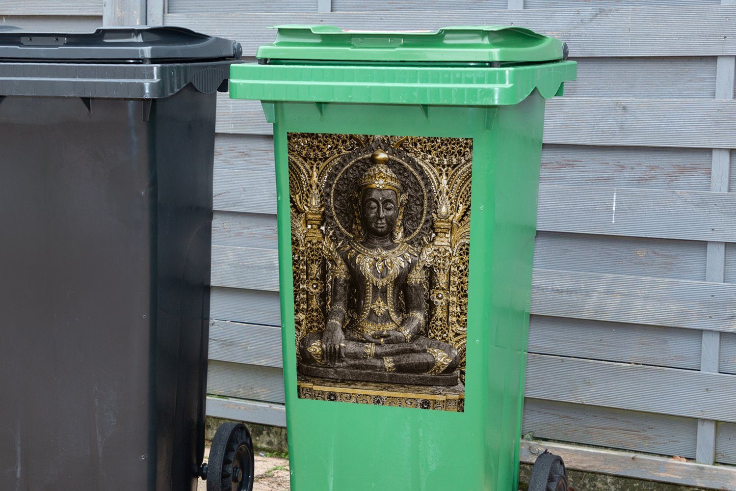 MuchoWow Wandsticker Buddha - St), Abfalbehälter Mülltonne, Bild (1 Gold Sticker, - Mülleimer-aufkleber, Container
