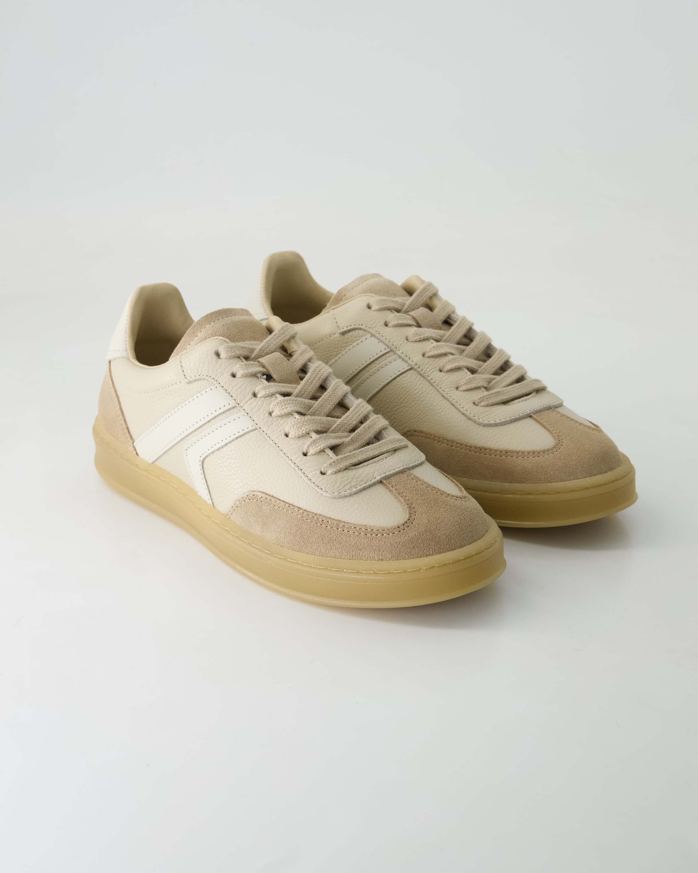 8878-500 Sneaker