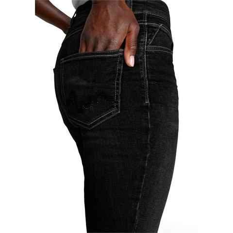 MAC Gerade Jeans Melanie Wave-Glam Glizernsteinchen und Stickerei auf den hinteren Taschen