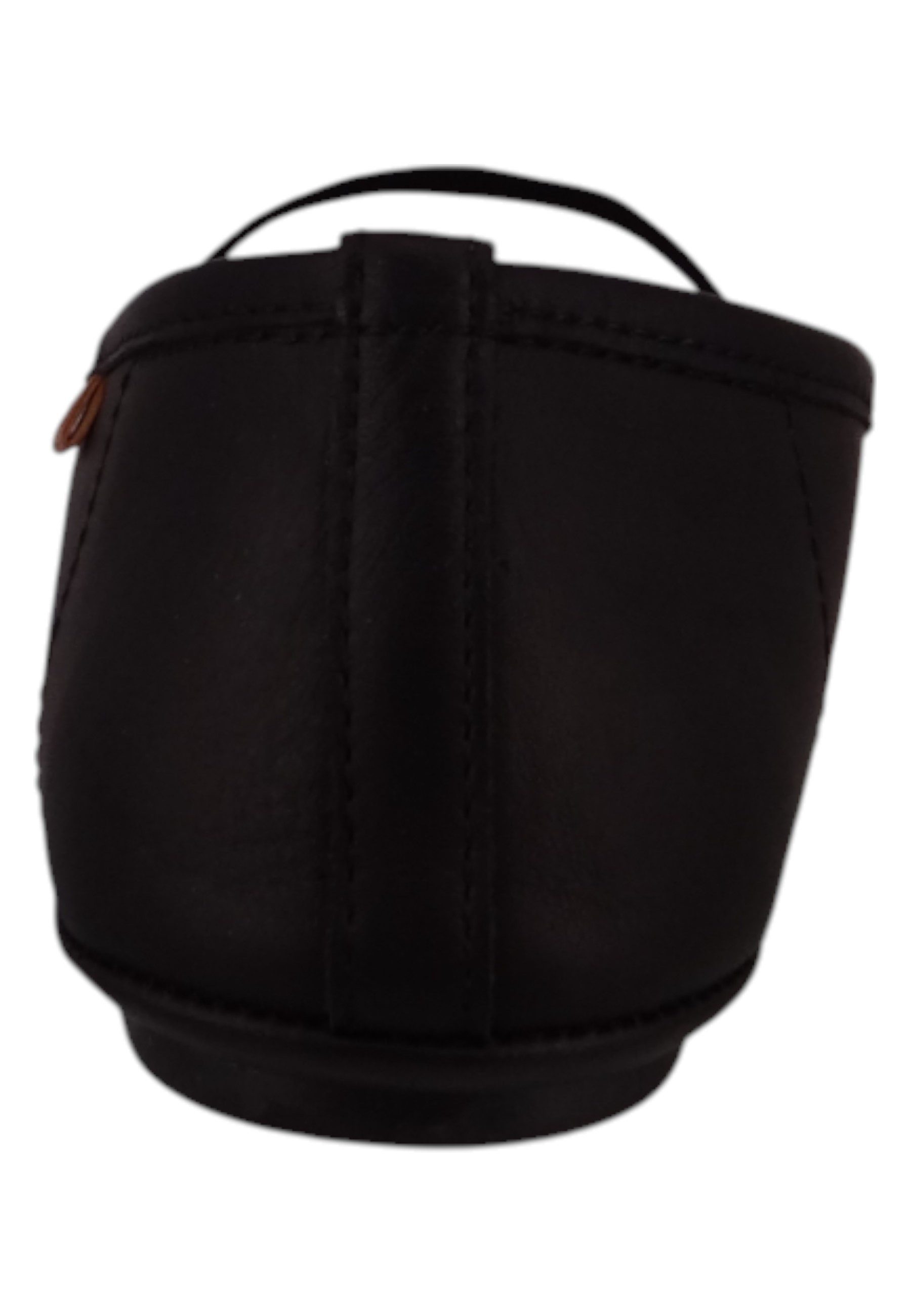 El Naturalista N5820 Essence Black Ballerina