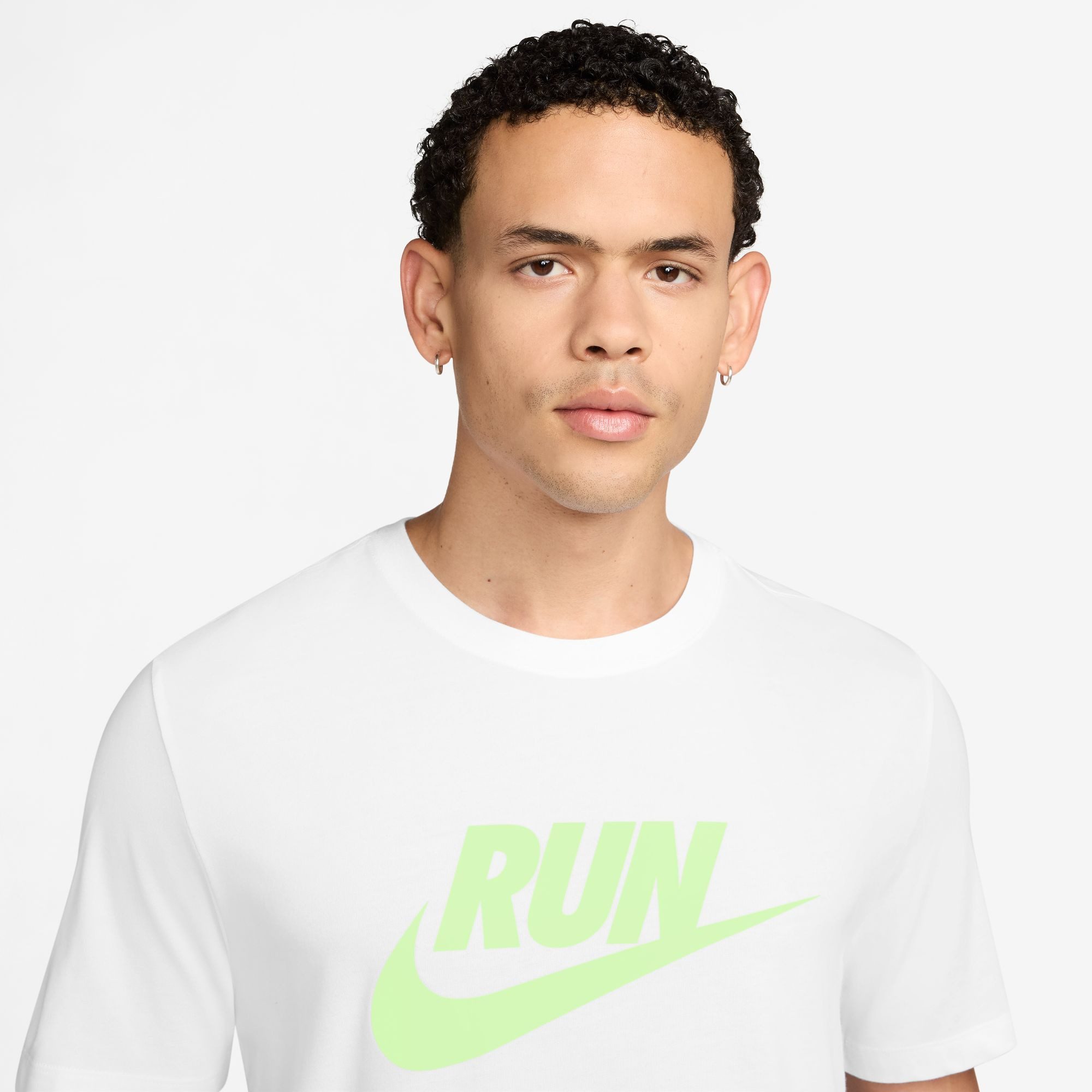 Nike Laufshirt M NK DF TEE RUN SWOOSH für Erwachsene, sportlicher Stil, für Lauftraining