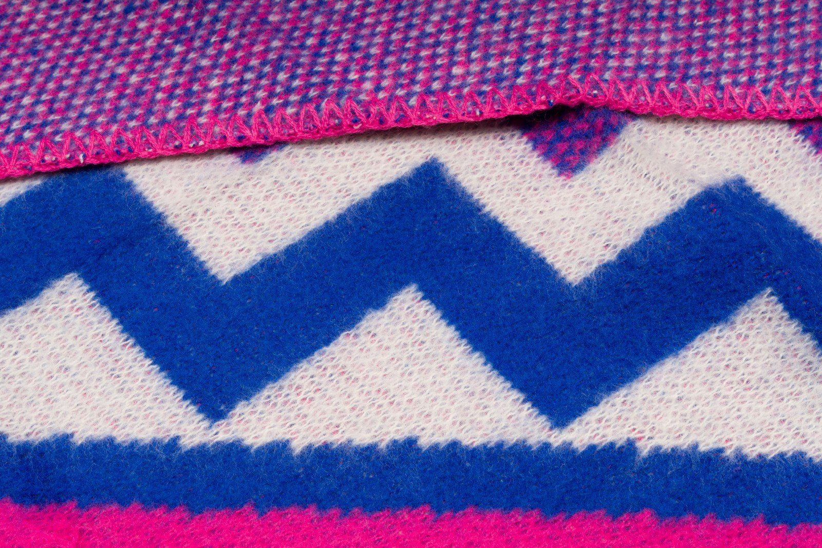 Dreiecktuch XXL-Schal, (1-St), Web Pink-Blau Zick-Zack styleBREAKER