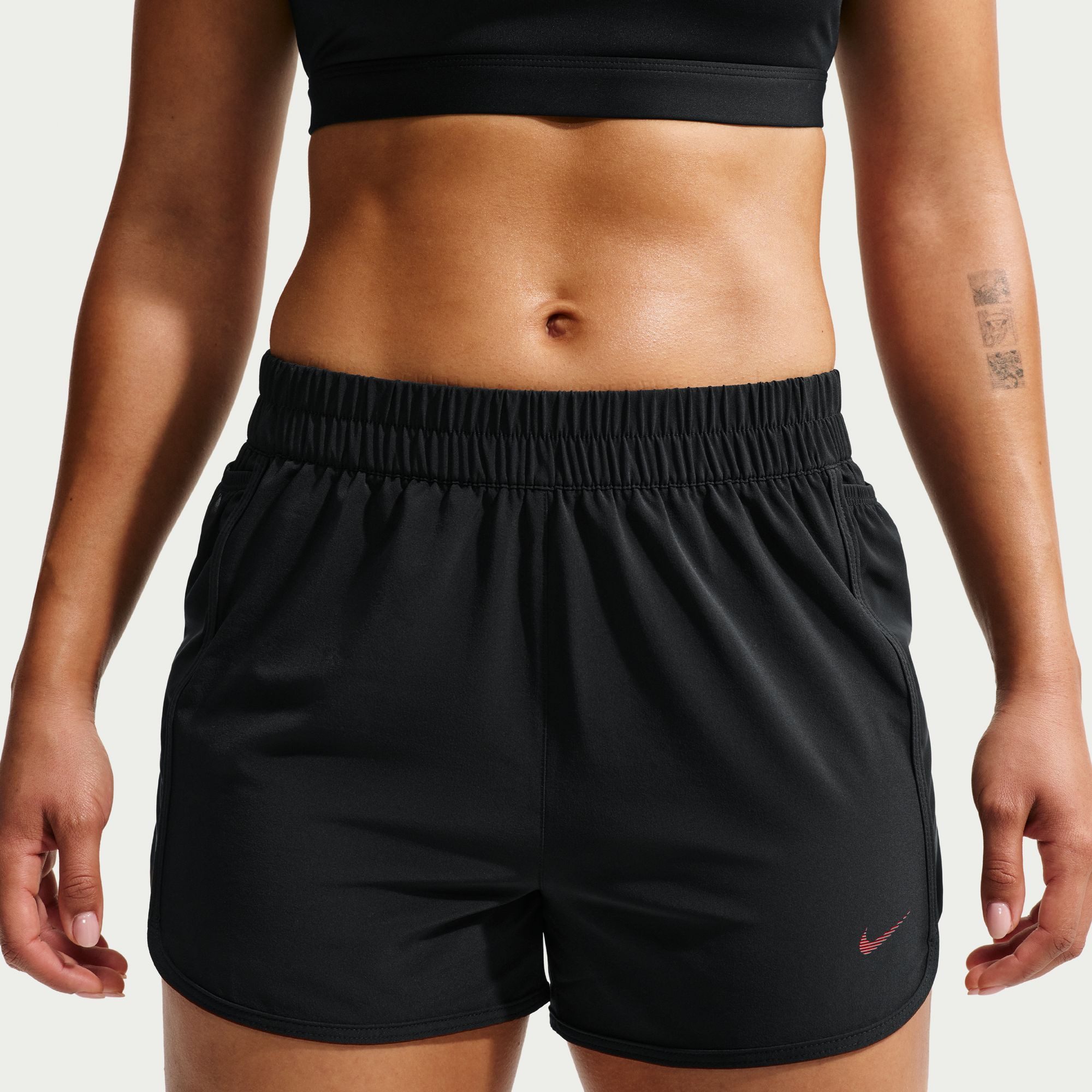 Nike Trainingsshorts Nike One Women's Dri-FIT Shorts mit Dri-FIT-Technologie