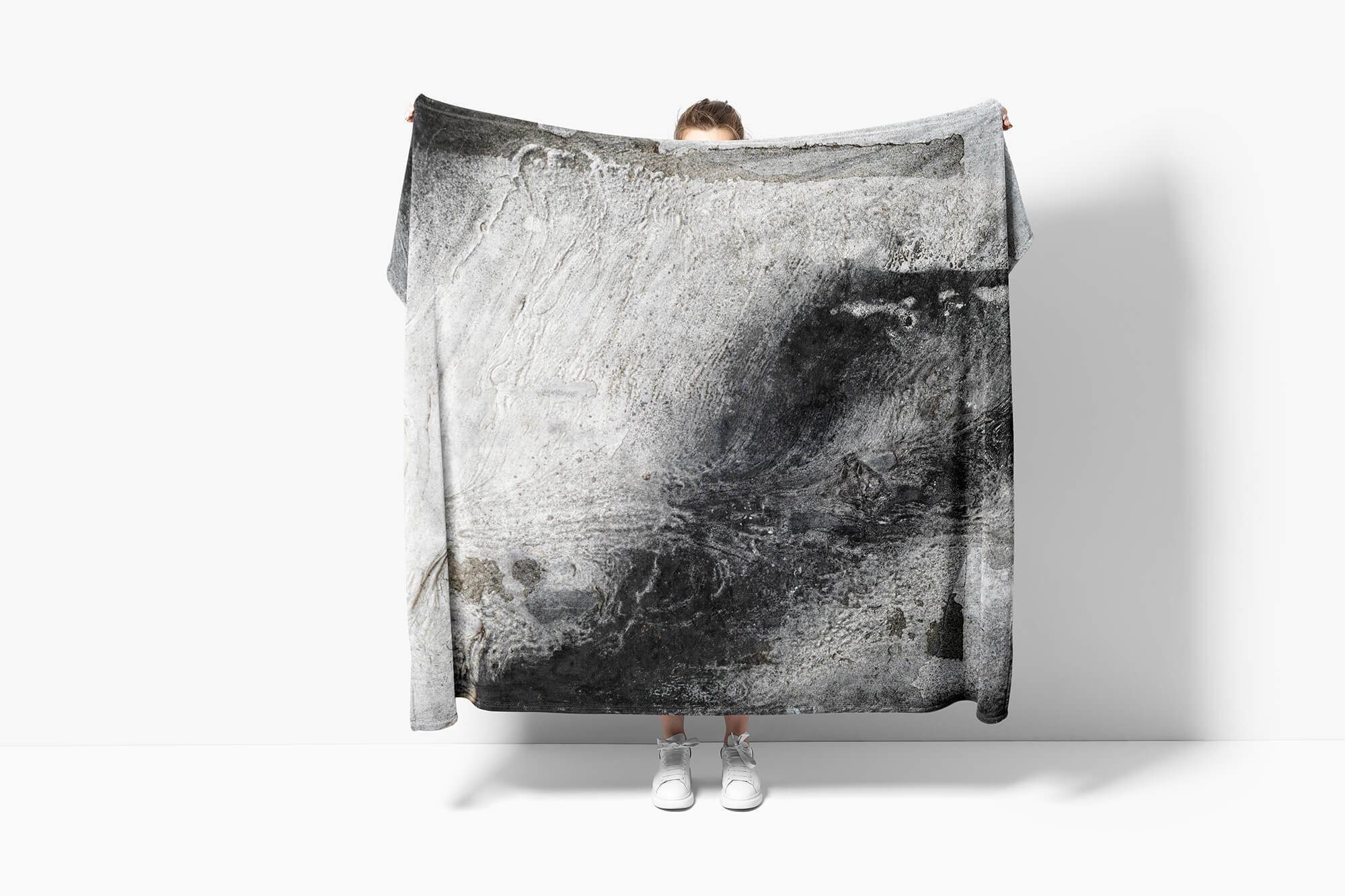 Fotomotiv mit Handtücher Kuscheldecke Sinus Saunatuch Handtuch Art Baumwolle-Polyester-Mix Strandhandtuch Abstrakt (1-St), Auffall, Zement Handtuch Grau