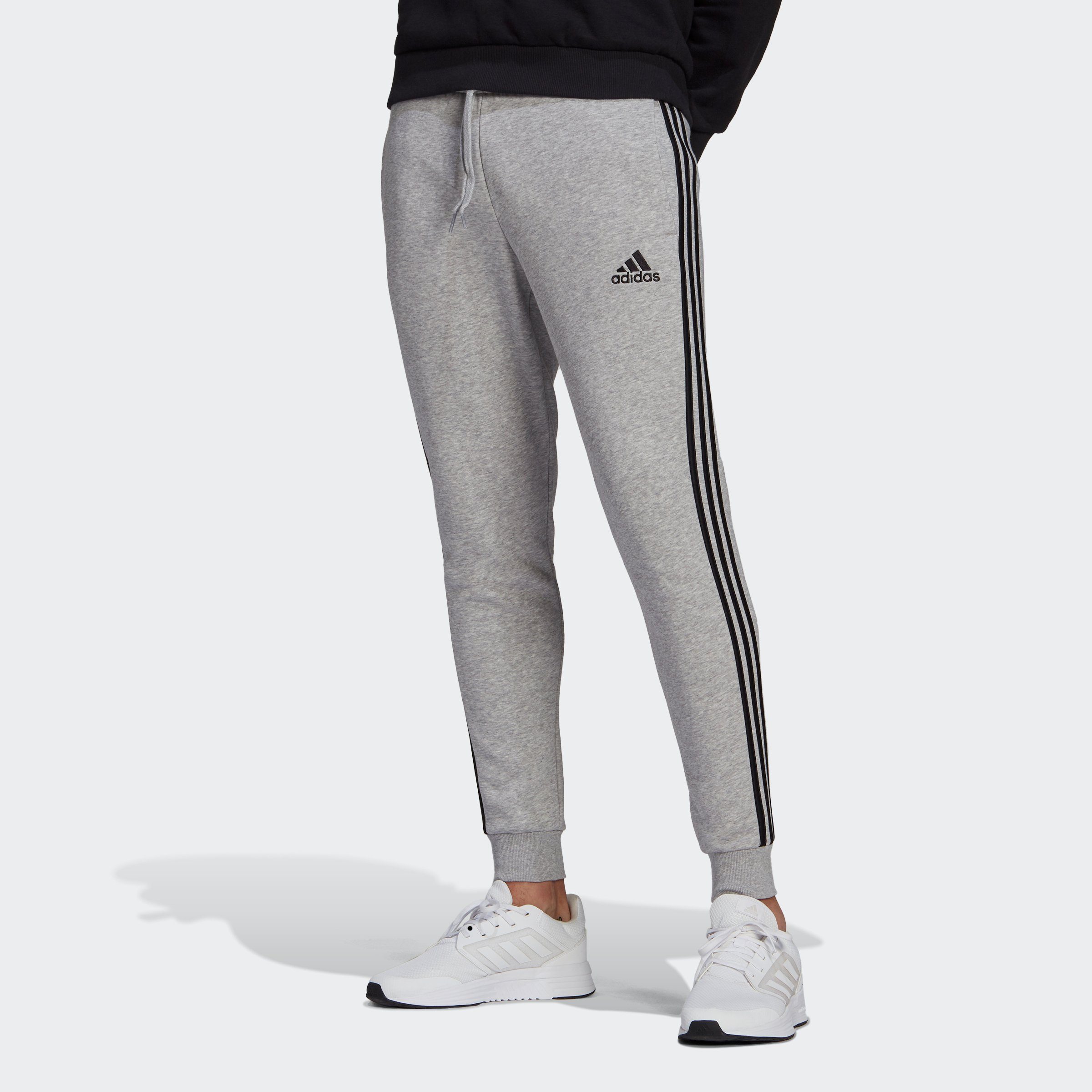 adidas Sportswear Sporthose ESSENTIALS FLEECE FITTED 3STREIFEN HOSE (1-tlg) Medium Grey Heather / Black | 