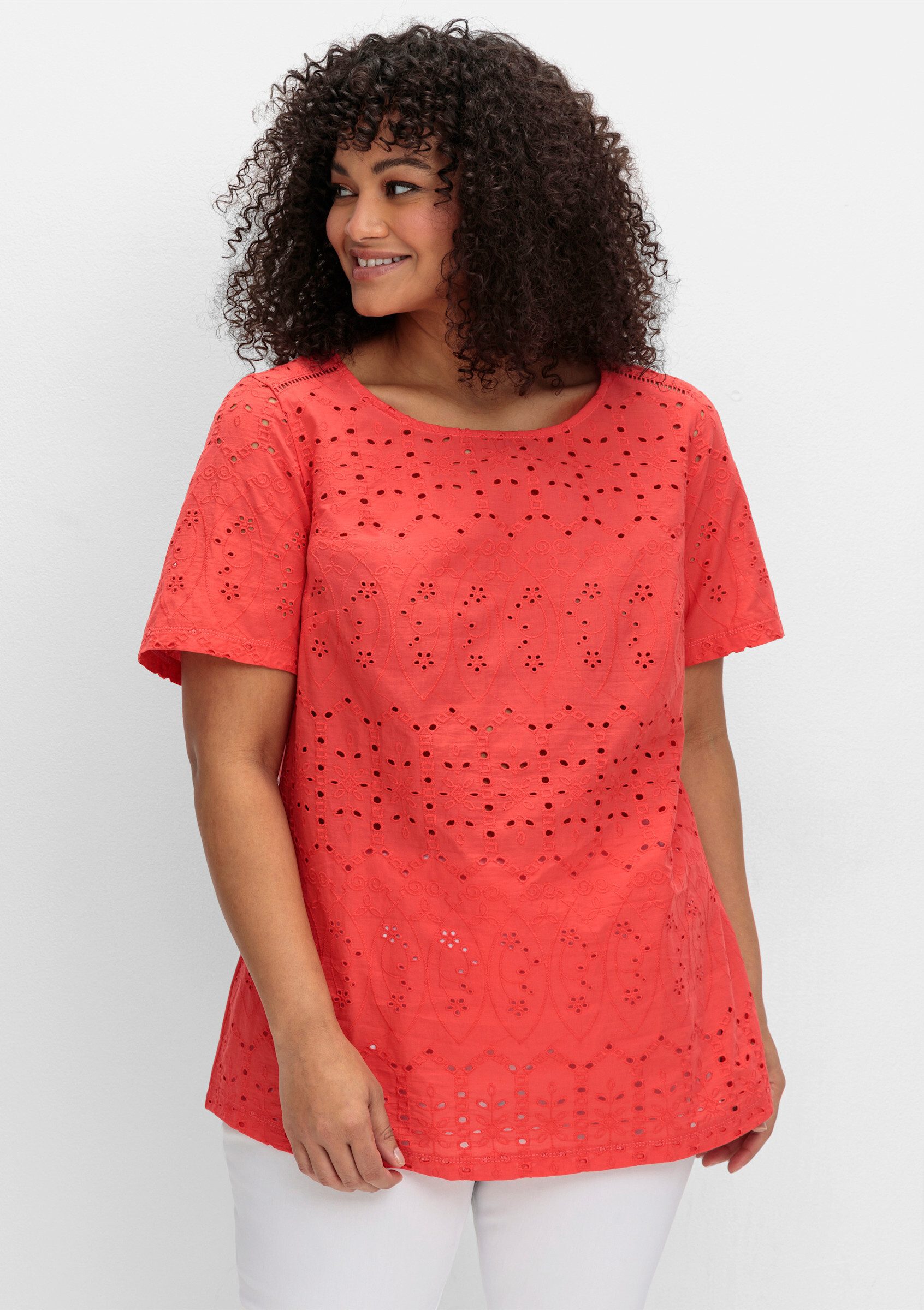 sheego by Joe Browns T-Shirt T-Shirt Kurzarm im Materialmix, mit Lochsticke günstig online kaufen