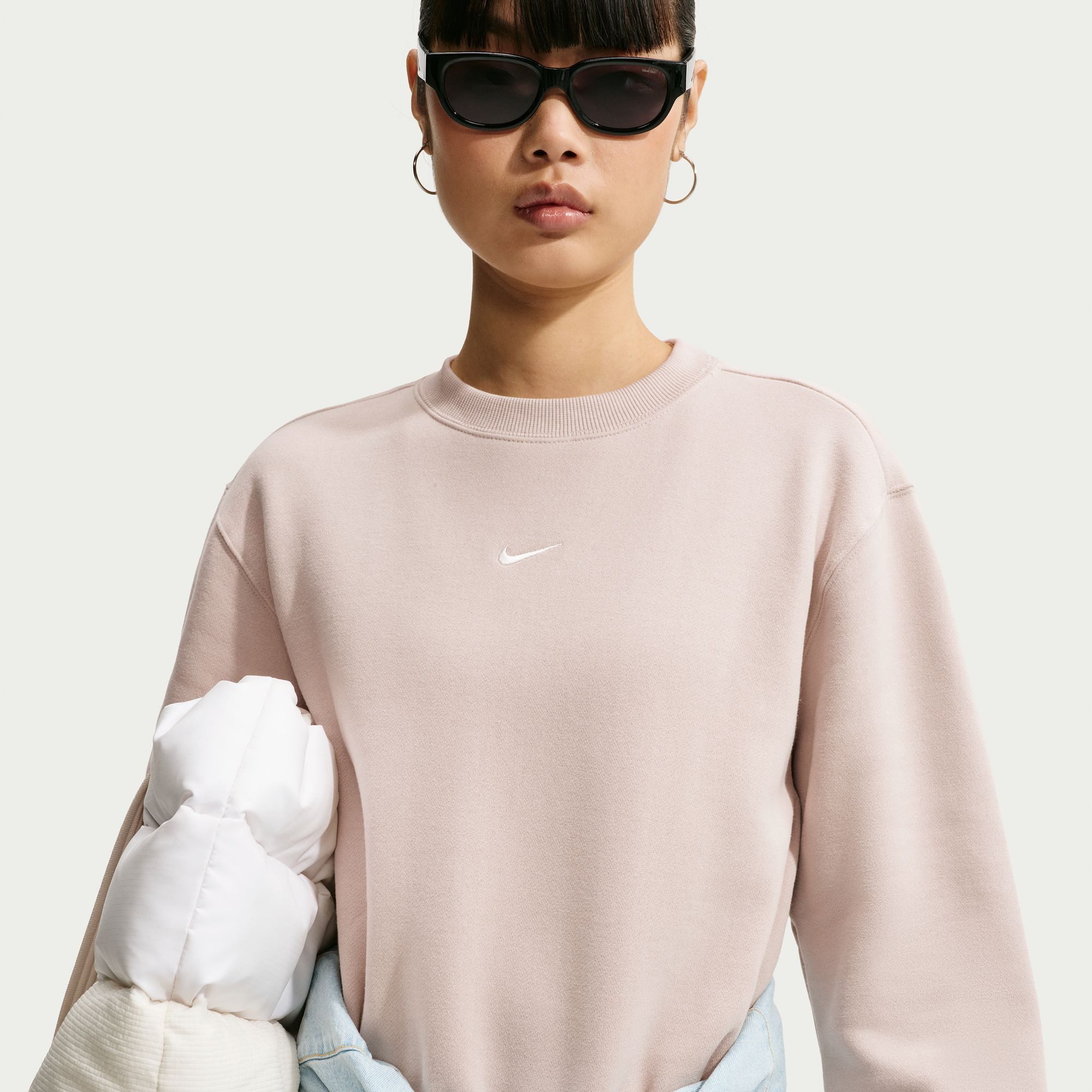 Nike Sportswear Sweatshirt W NK STDO FLC MW STD CREW mit Rundhalsausschnitt, in normaler Länge
