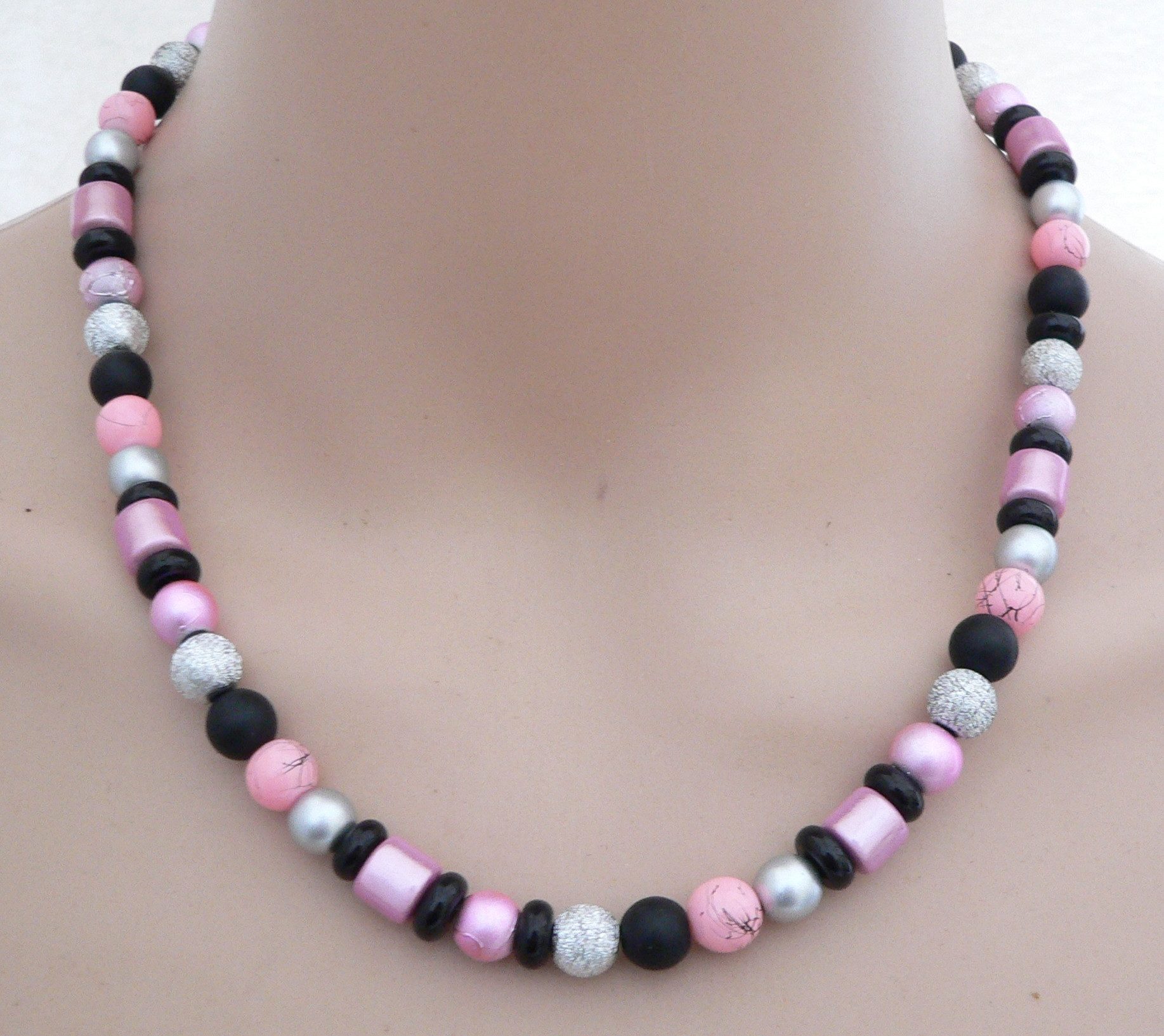 traumschmuck Collier 498. Collier Halskette Glas Miracle silberfarben/schwarz Glitzer, handgefertigt