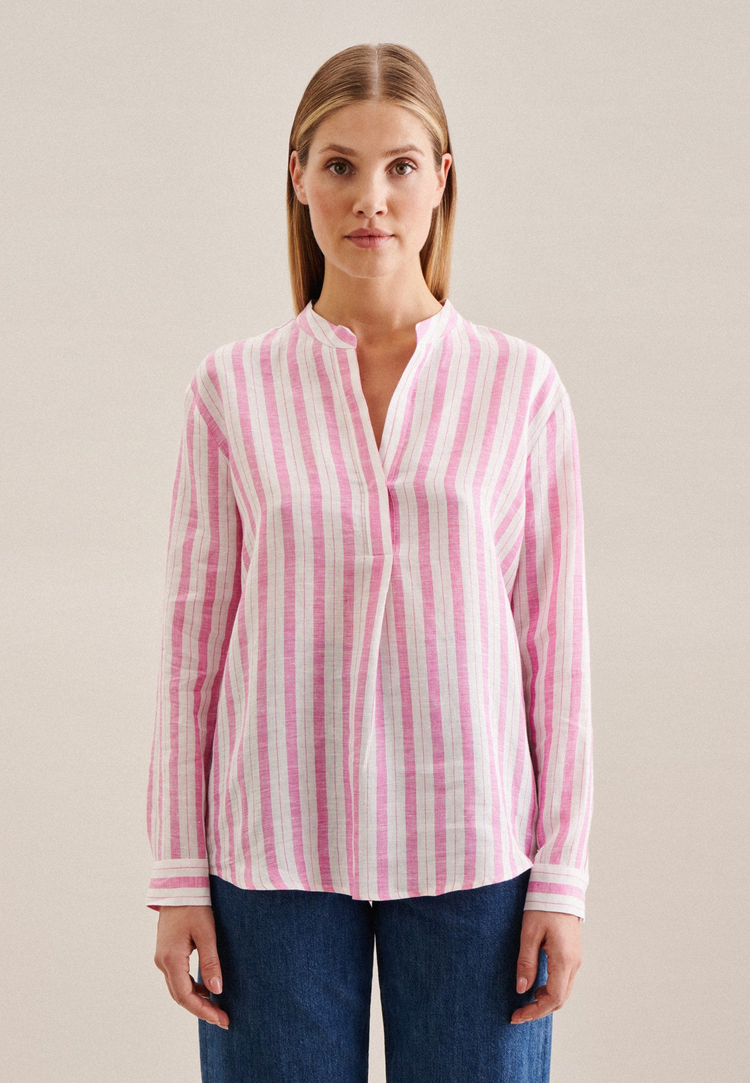 Klassische Bluse Schwarze Rose