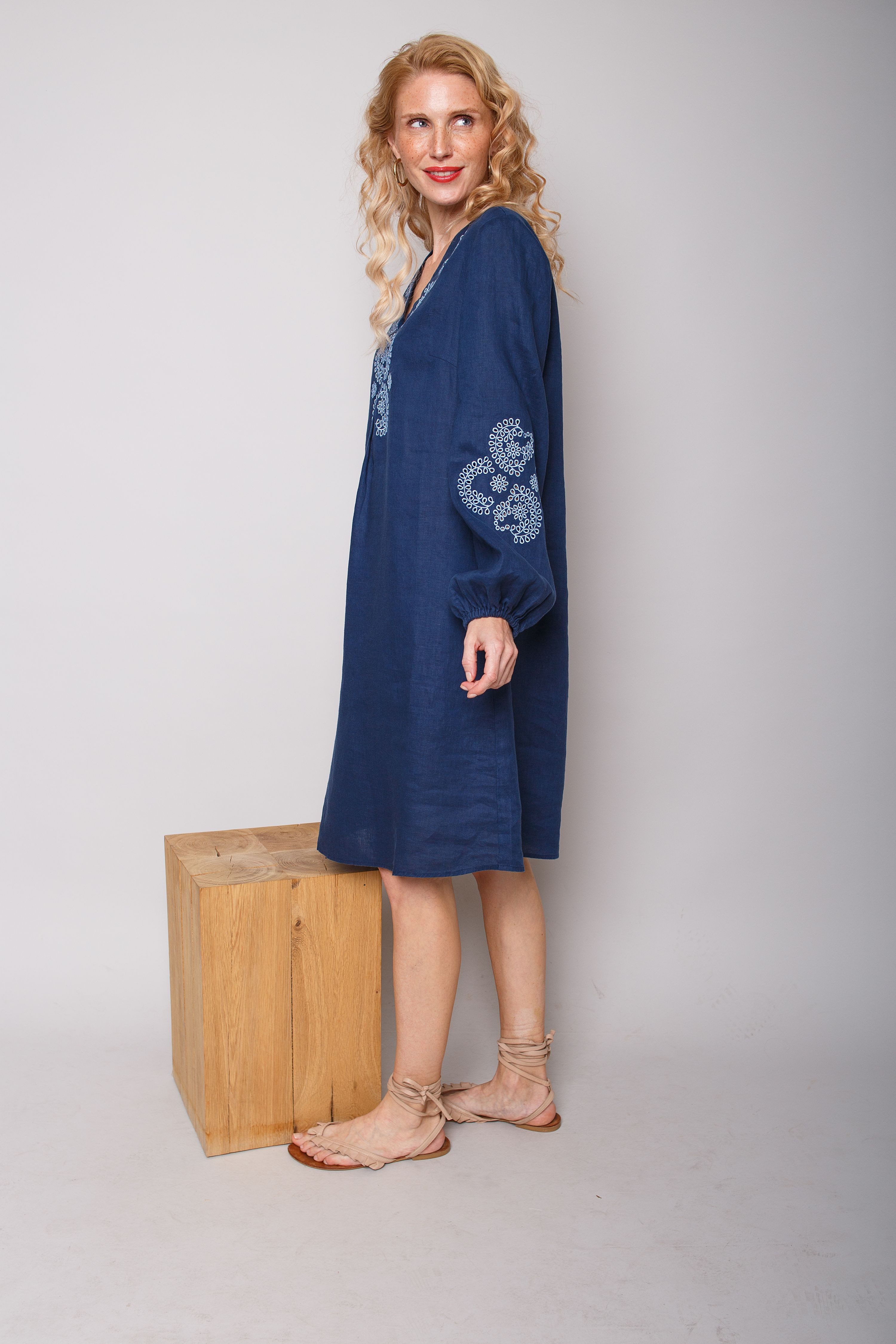 Emily Van Den Bergh Midikleid