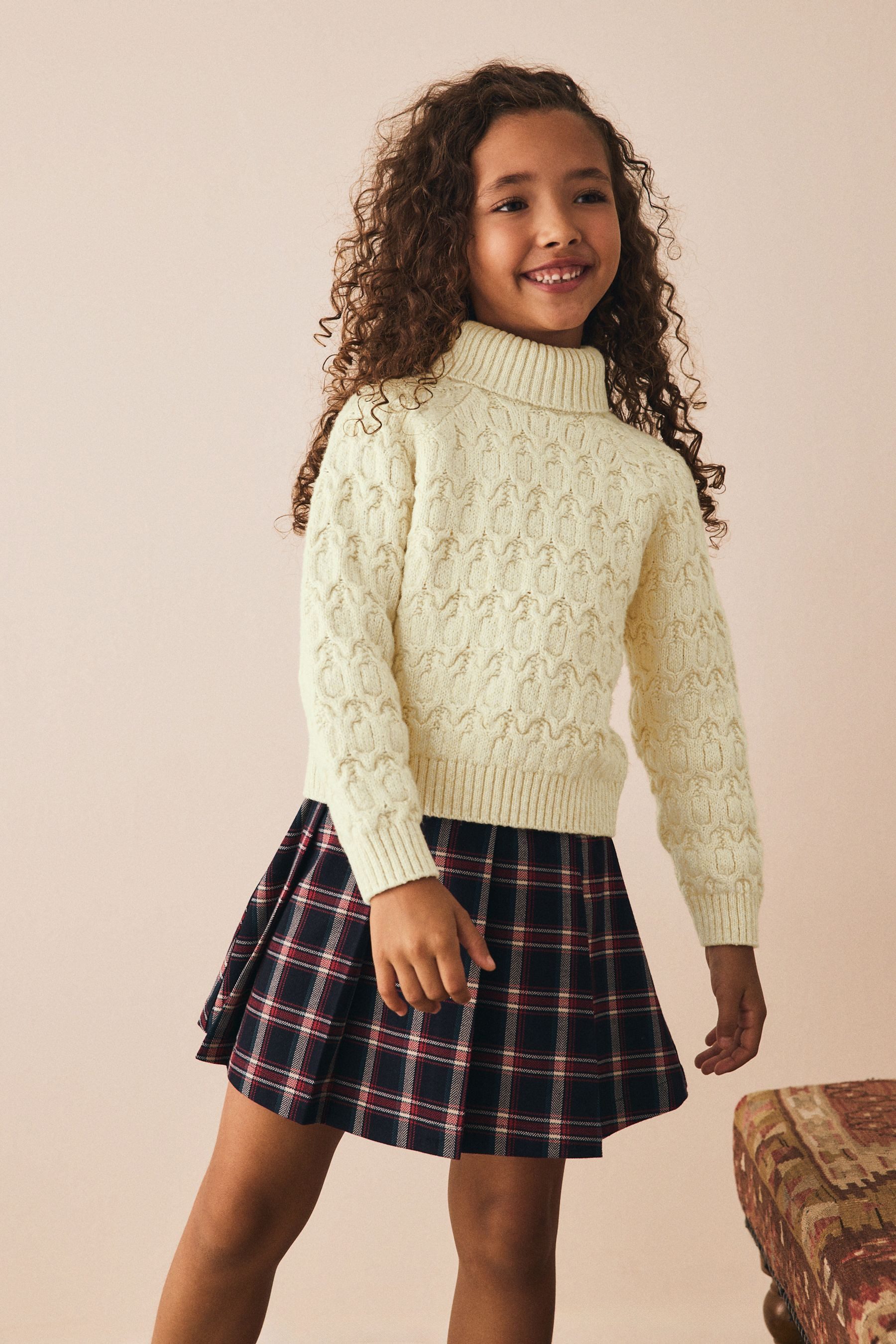 Next Strickpullover Rollkragenpullover mit Zopfmuster (1-tlg)