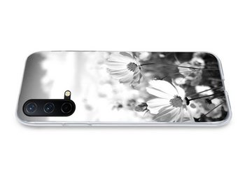 MuchoWow Handyhülle Blumen - Wiese - Lila - Gras - Weiß - Wolken - Blau, Phone Case, Handyhülle OnePlus Nord CE 5G, Silikon, Schutzhülle