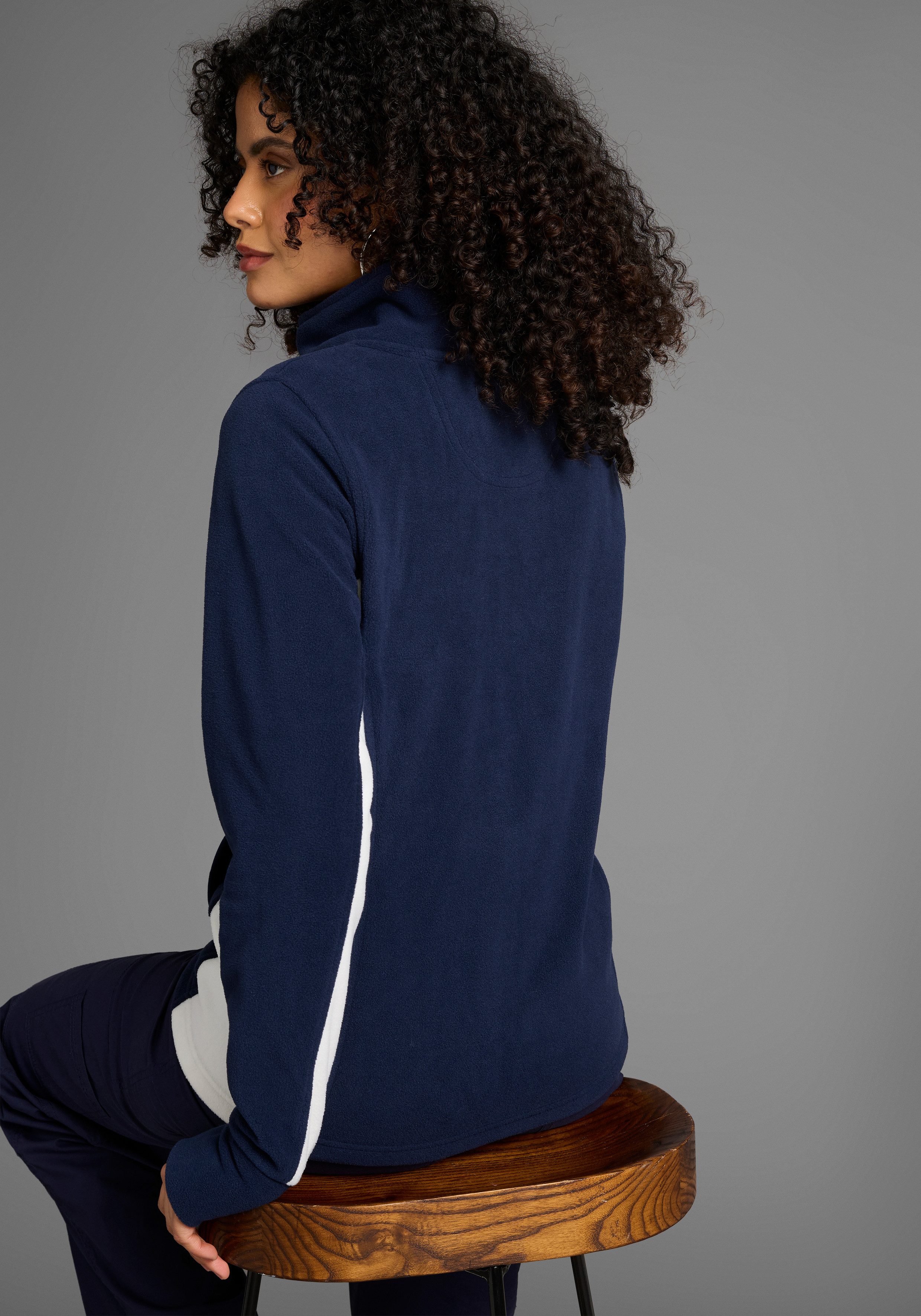 KangaROOS Fleecejacke für kalte Tage, schnelltrocknend, wärmend, figurbeton günstig online kaufen