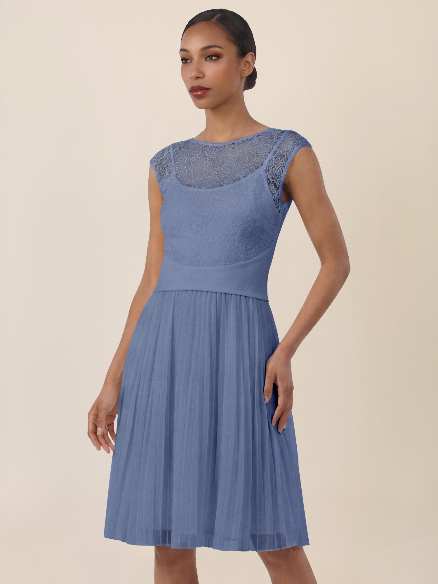 Apart Cocktailkleid mit Plisseerock günstig online kaufen