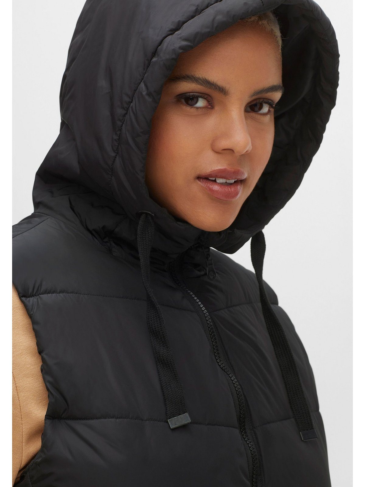 Sheego Steppweste Große Größen in A-Linie, mit Kapuze und 2-Wege-Zipper