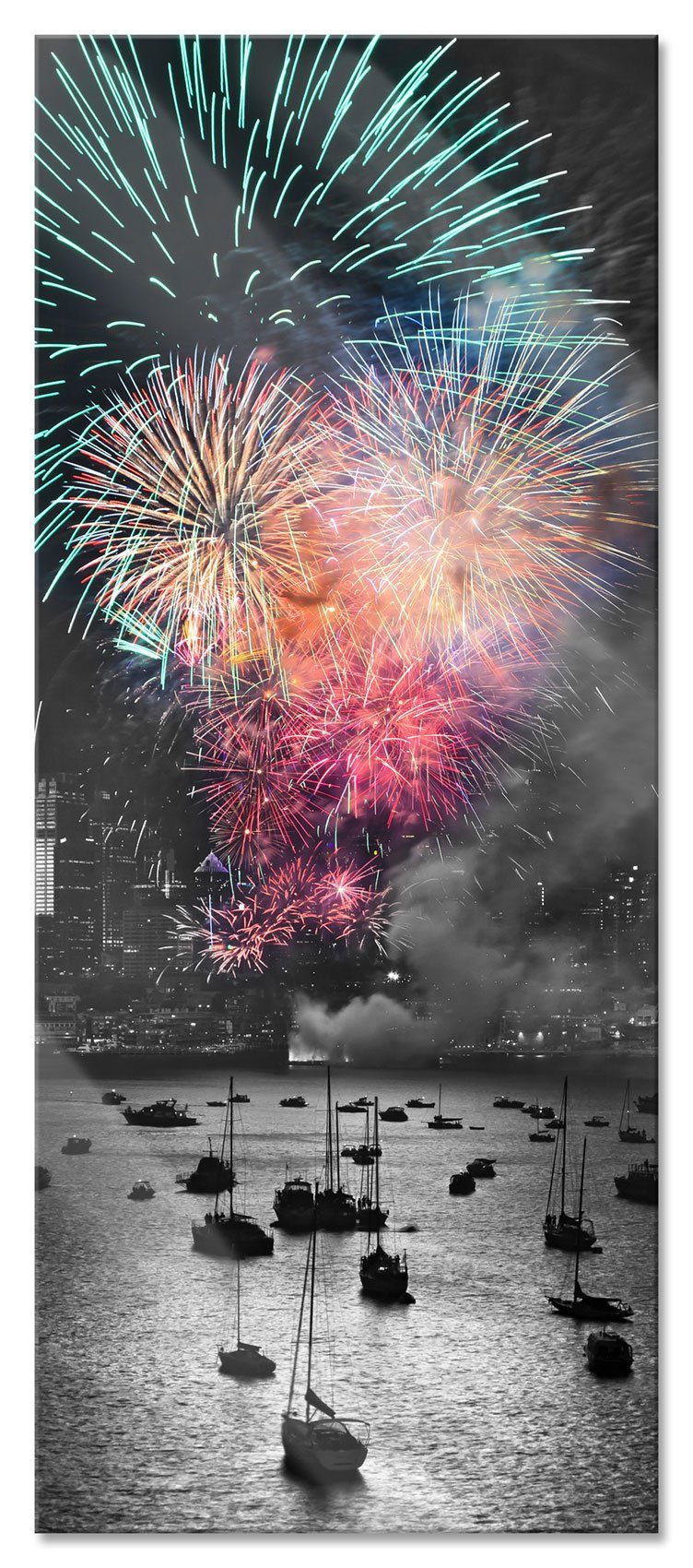 Glasbild Feuerwerk über Meer