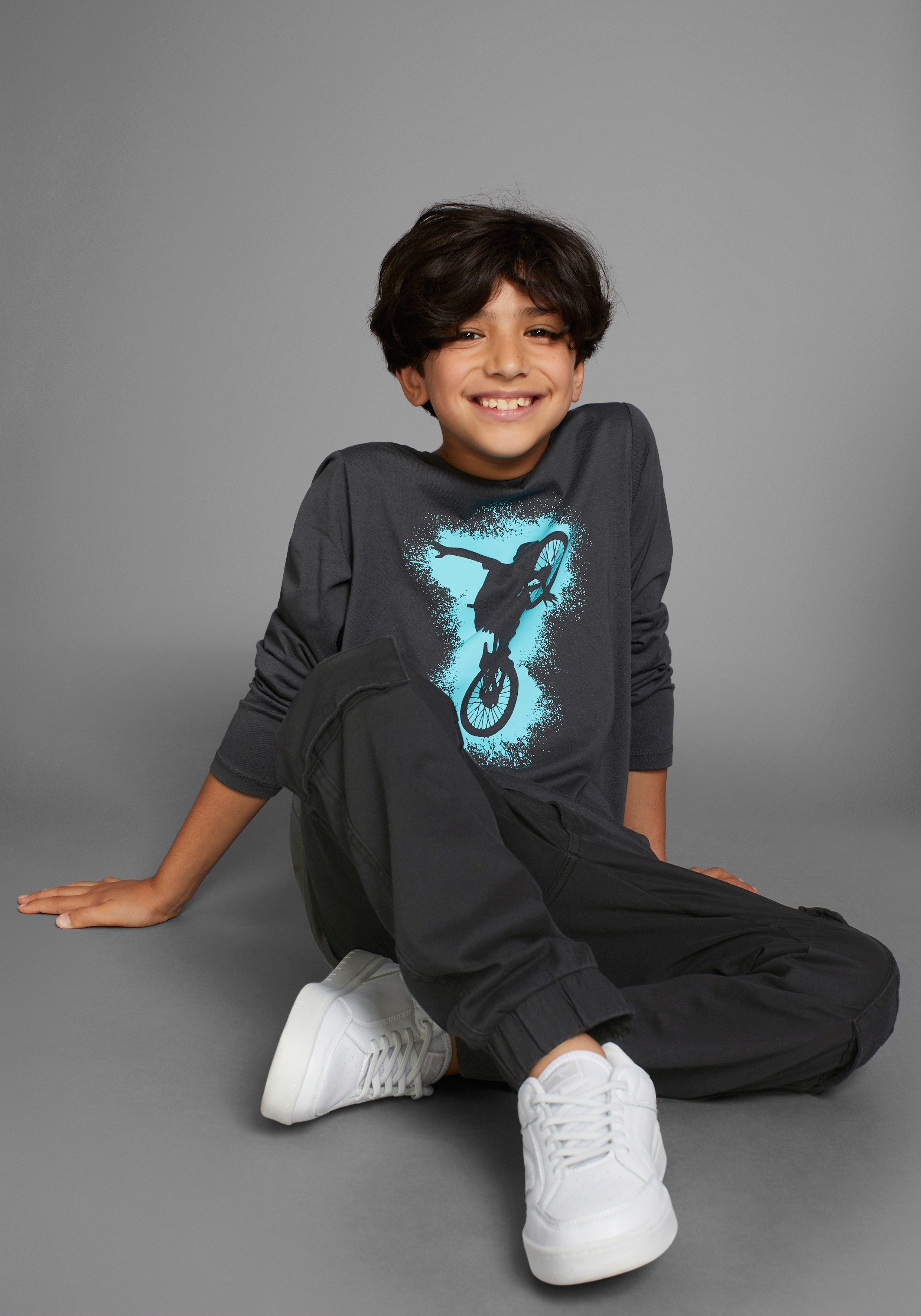 KangaROOS Cargohose Hose mit Cargotaschen, mit Logo-Stickerei