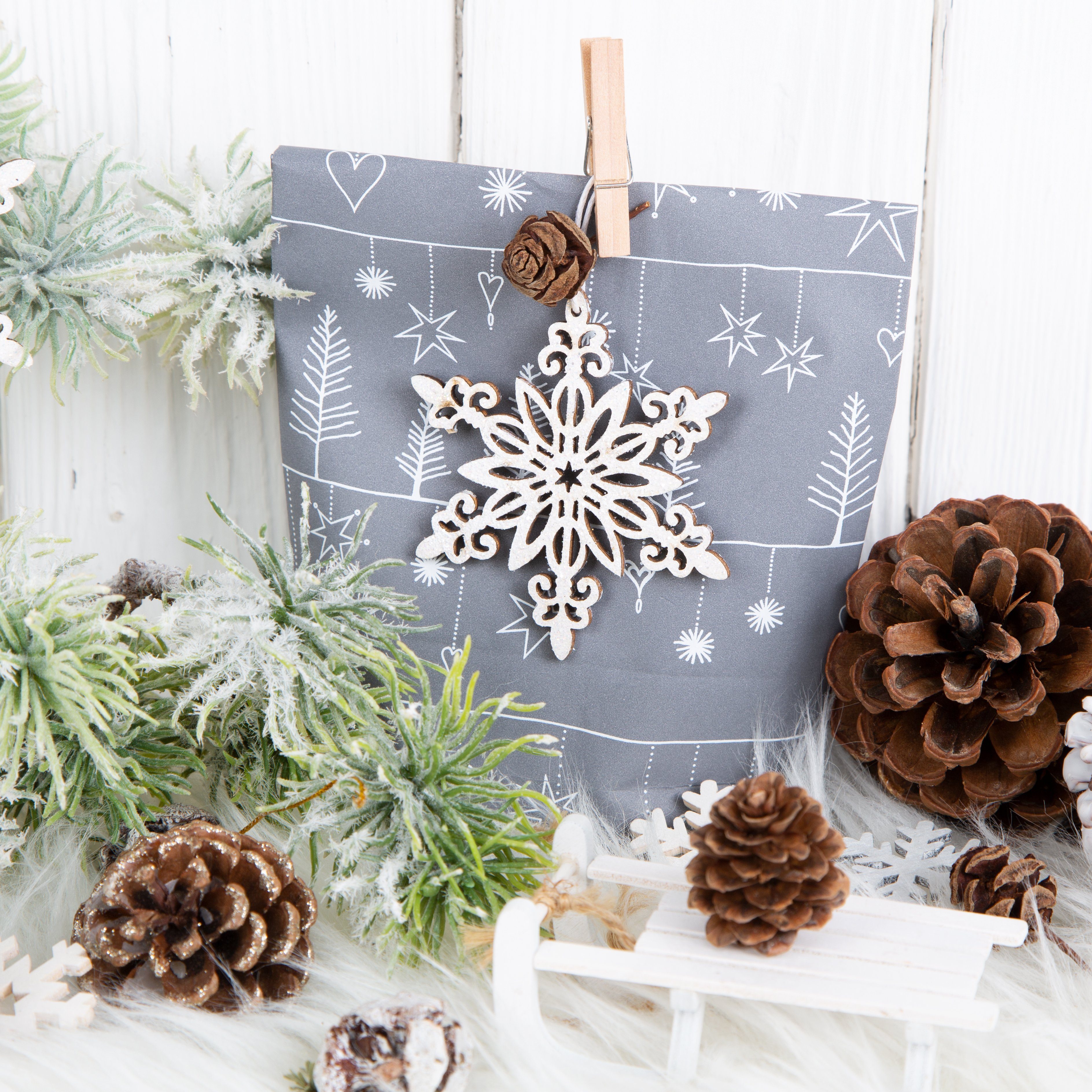 (5 Geschenk St), und Anhänger weihnachtlichen 5 Schmuck für Tannenbaum Schneeflocken Logbuch-Verlag Weihnachtsanhänger als den Baumbehang Holz