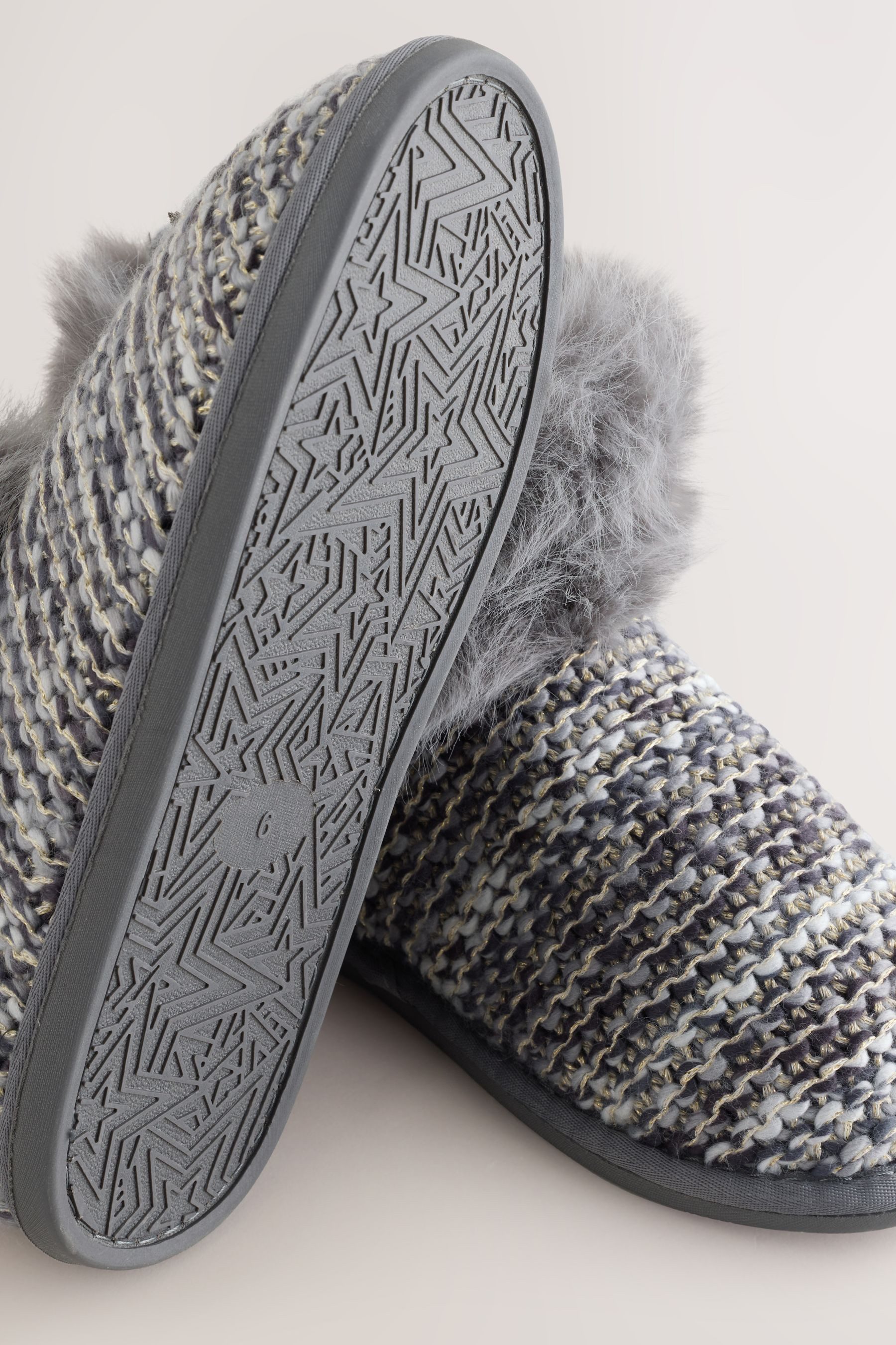 Next Hausstiefel aus Strick Hausschuh (1-tlg)