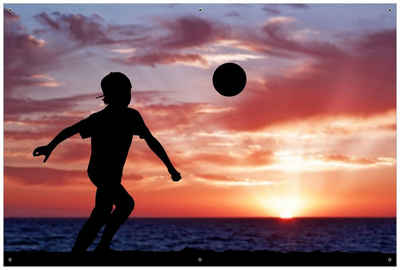 Wallario Sichtschutzzaunmatten »Fußball - Kleiner Junge spielt im Abendrot«