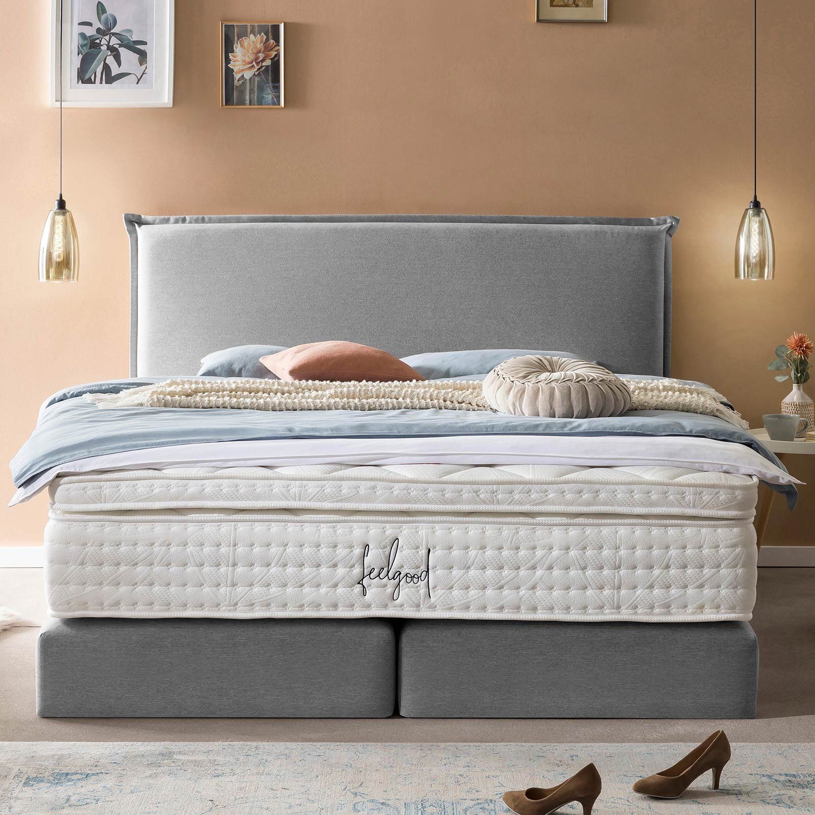 BettCo Boxspringbett London (in Hellgrau Webstoff, 140 x 200 cm), Zeitloses-Design mit Biese + optionaler Topper, Gleiterfüße