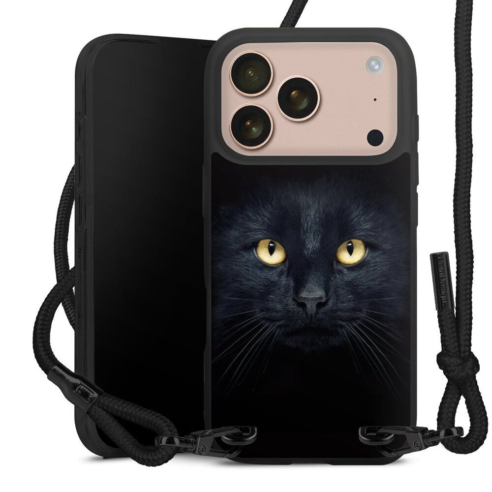 DeinDesign Handyhülle Katze Auge schwarz Tom Cat, Apple iPhone 17 Pro Premium Handykette Hülle mit Band Cover mit Kette