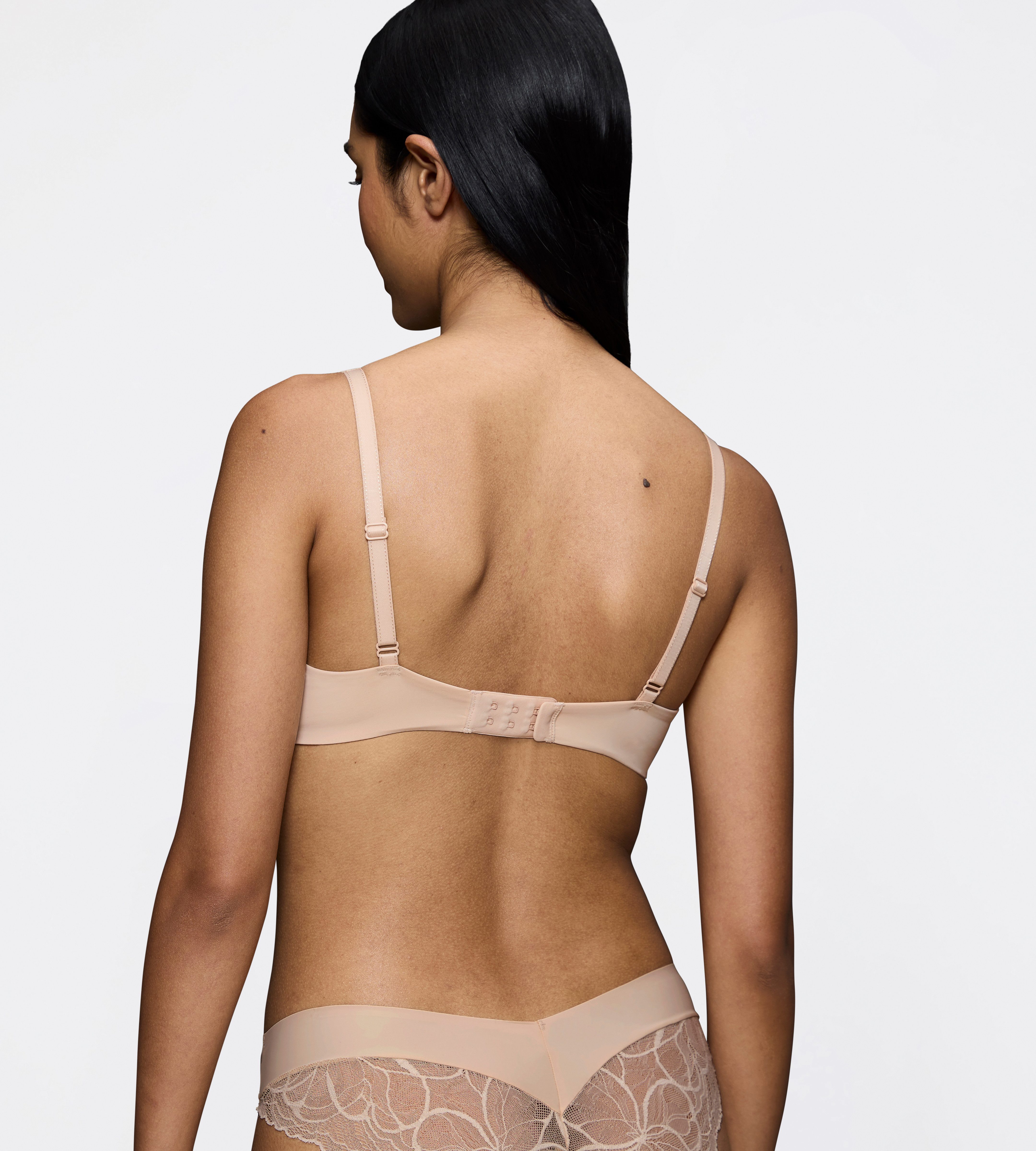 Triumph Bügel-BH Body Make-Up Illusion Lace mit Stretch-Spitze und Lifting-Effekt