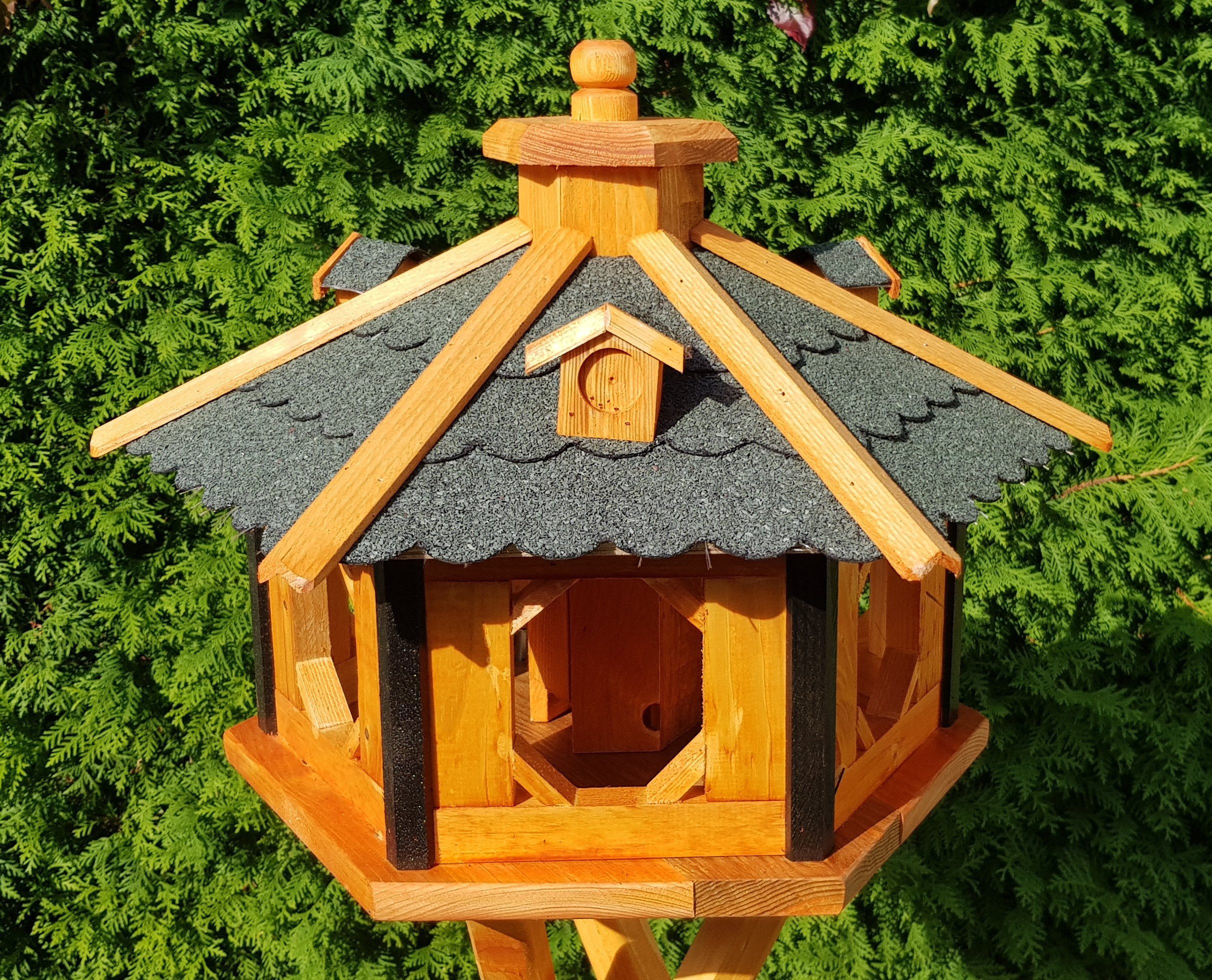 Vogelhaus XL Vogelhaus 57x37 wetterfest wahlweise mit Ständer und Solar Typ 11