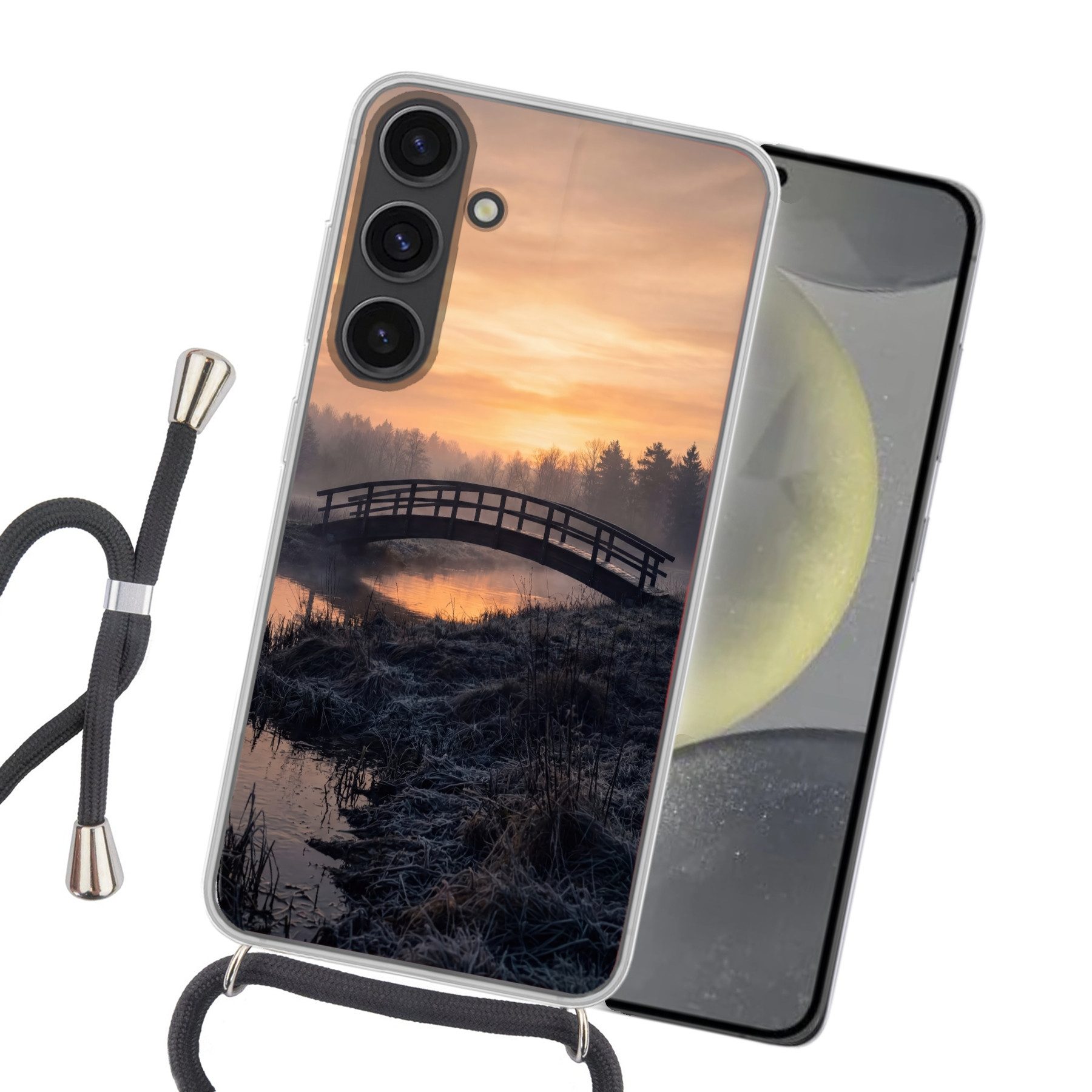 MuchoWow Handyhülle für Samsung Galaxy S24 Plus Brücke - Nebel - Bäume - Wasser, Tragbare Handyhüllen mit Kette zum umhängen, Handykette Handyband