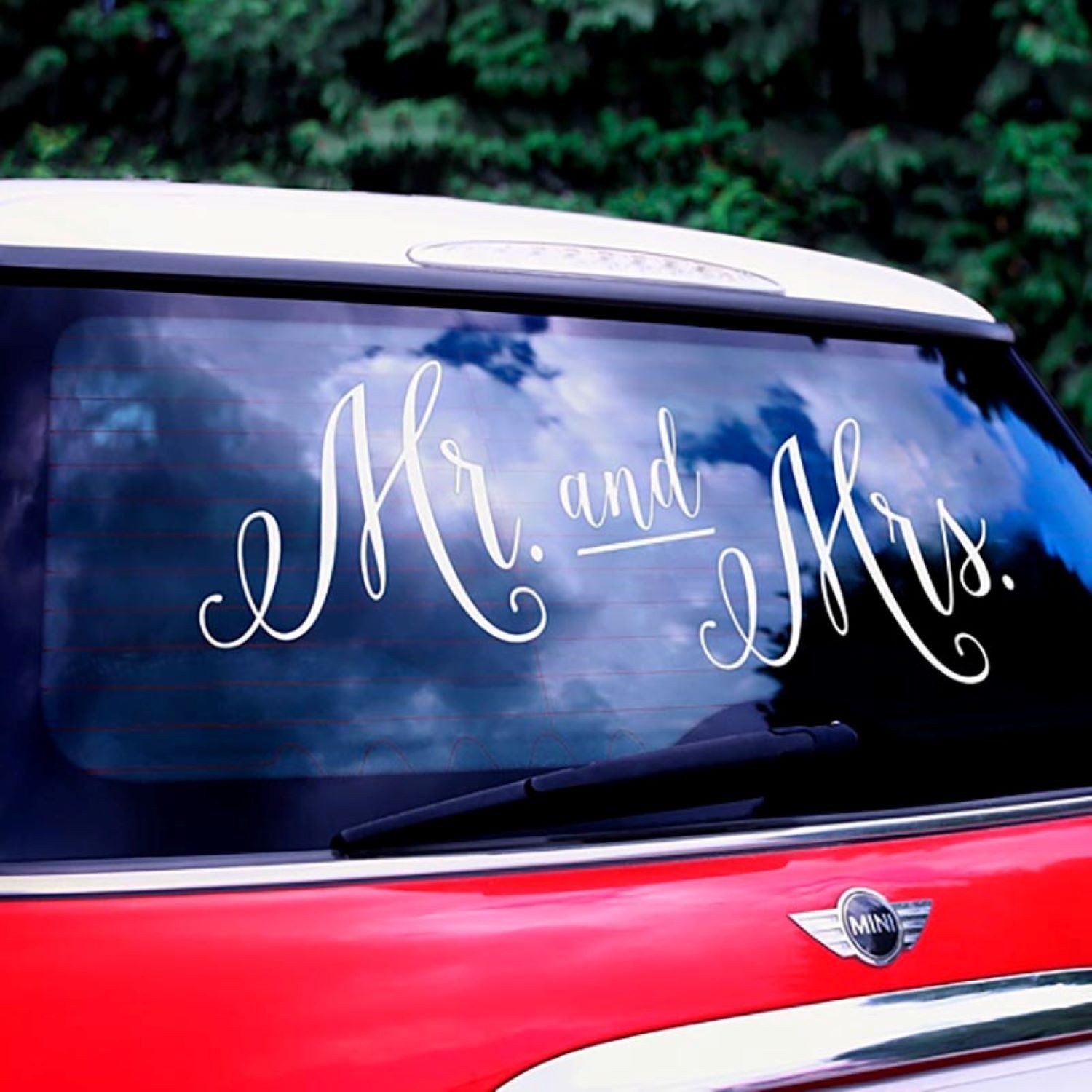 partydeco Hängedekoration Autoaufkleber Mr and Mrs 33x45cm