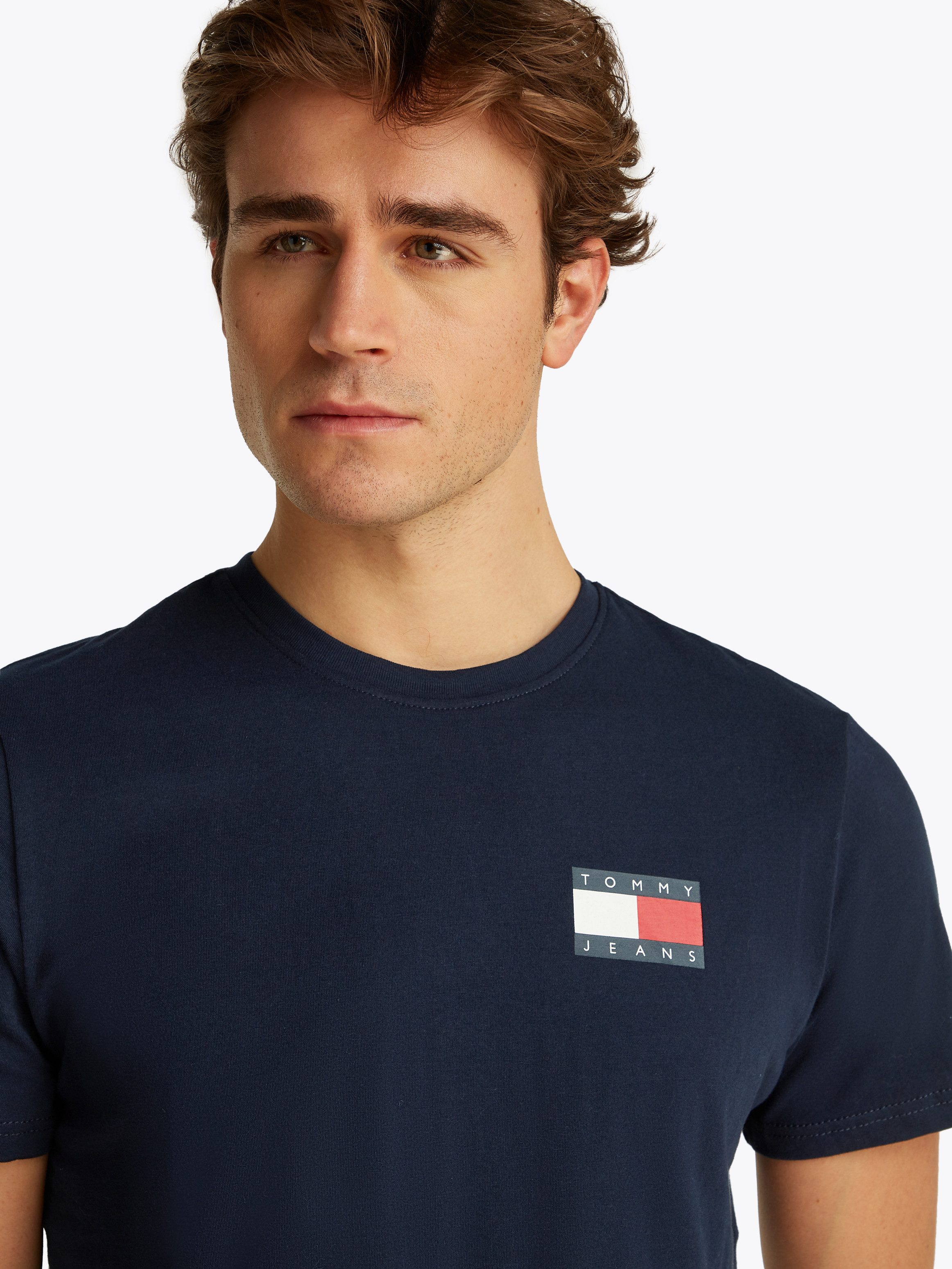 Tommy Jeans T-Shirt TJM SLIM FIT ESSENTIAL FLAG Mit Rundhalsausschnitt günstig online kaufen