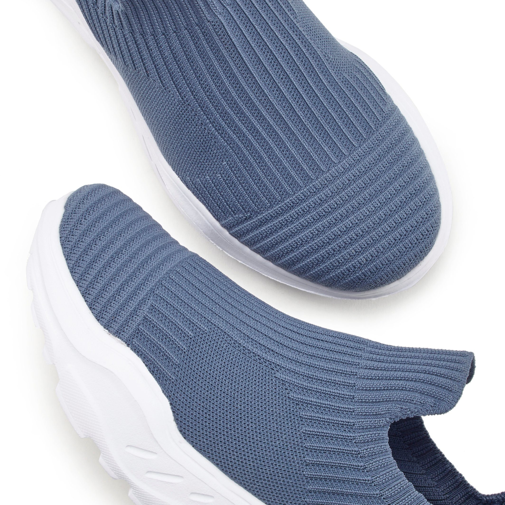 LASCANA Slip-On-Sneaker, Sneaker Halbschuh, Slipper, Freizeitschuh zum Reinschlüpfen VEGAN